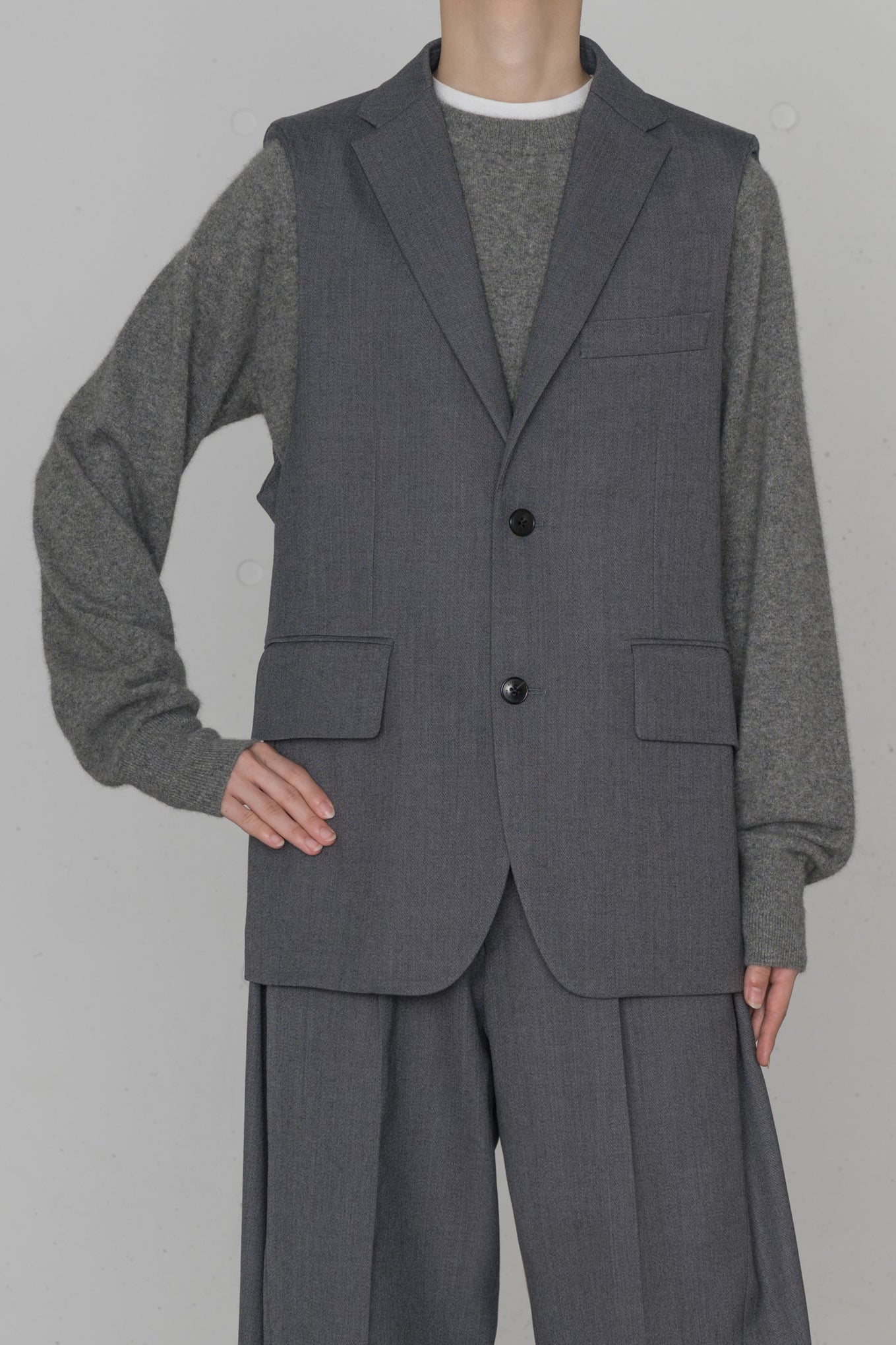 DOESKIN SLEEVELESS BLAZER