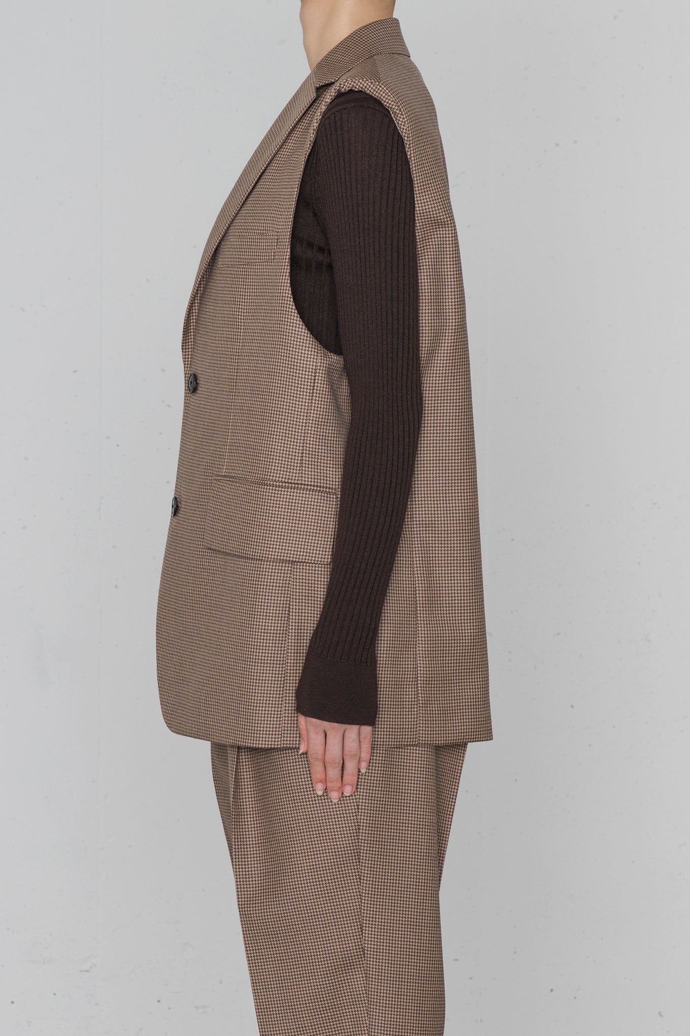 HOUNDSTOOTH SLEEVELESS BLAZER