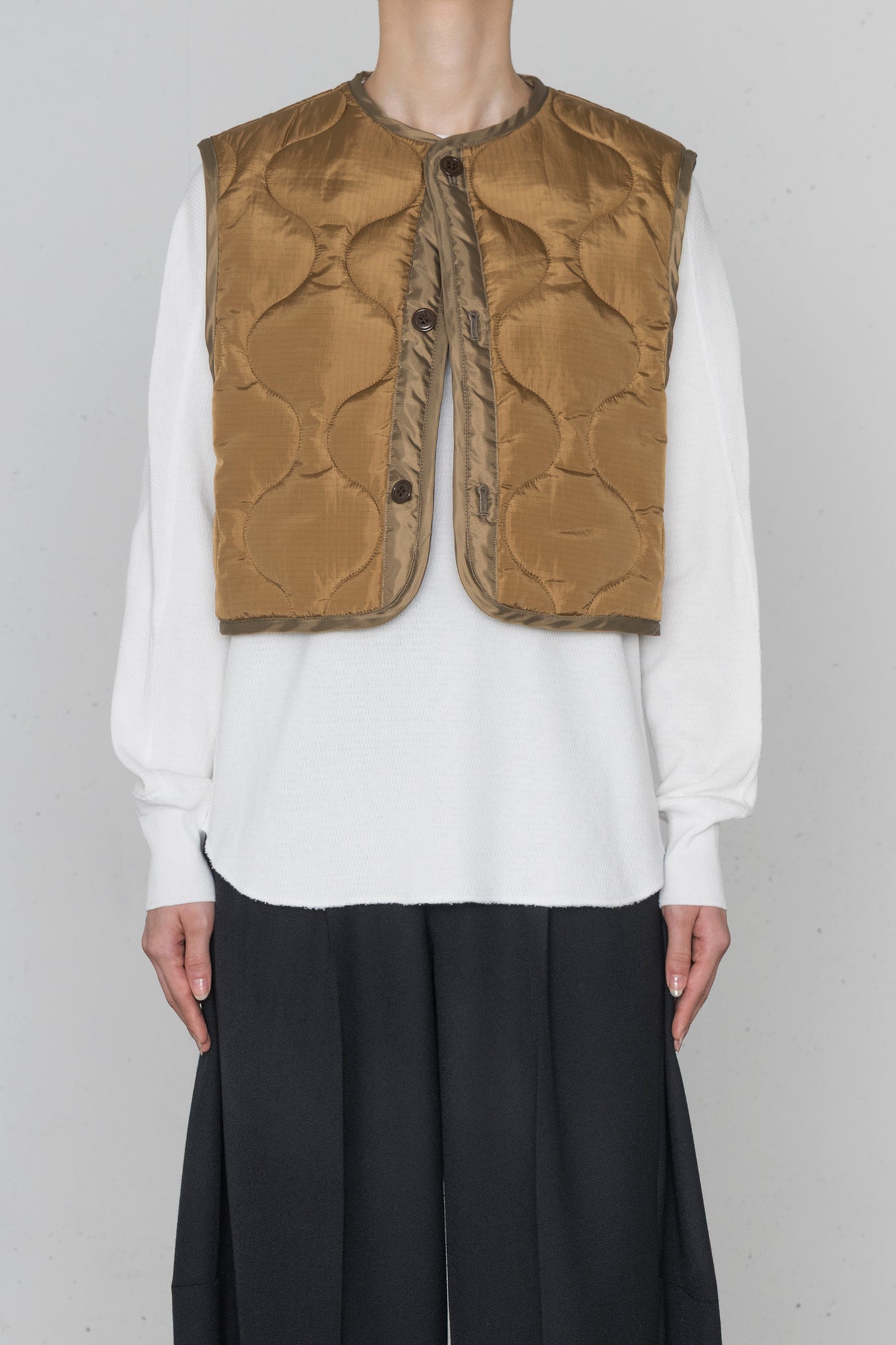 QUILTED CROPPED VEST
