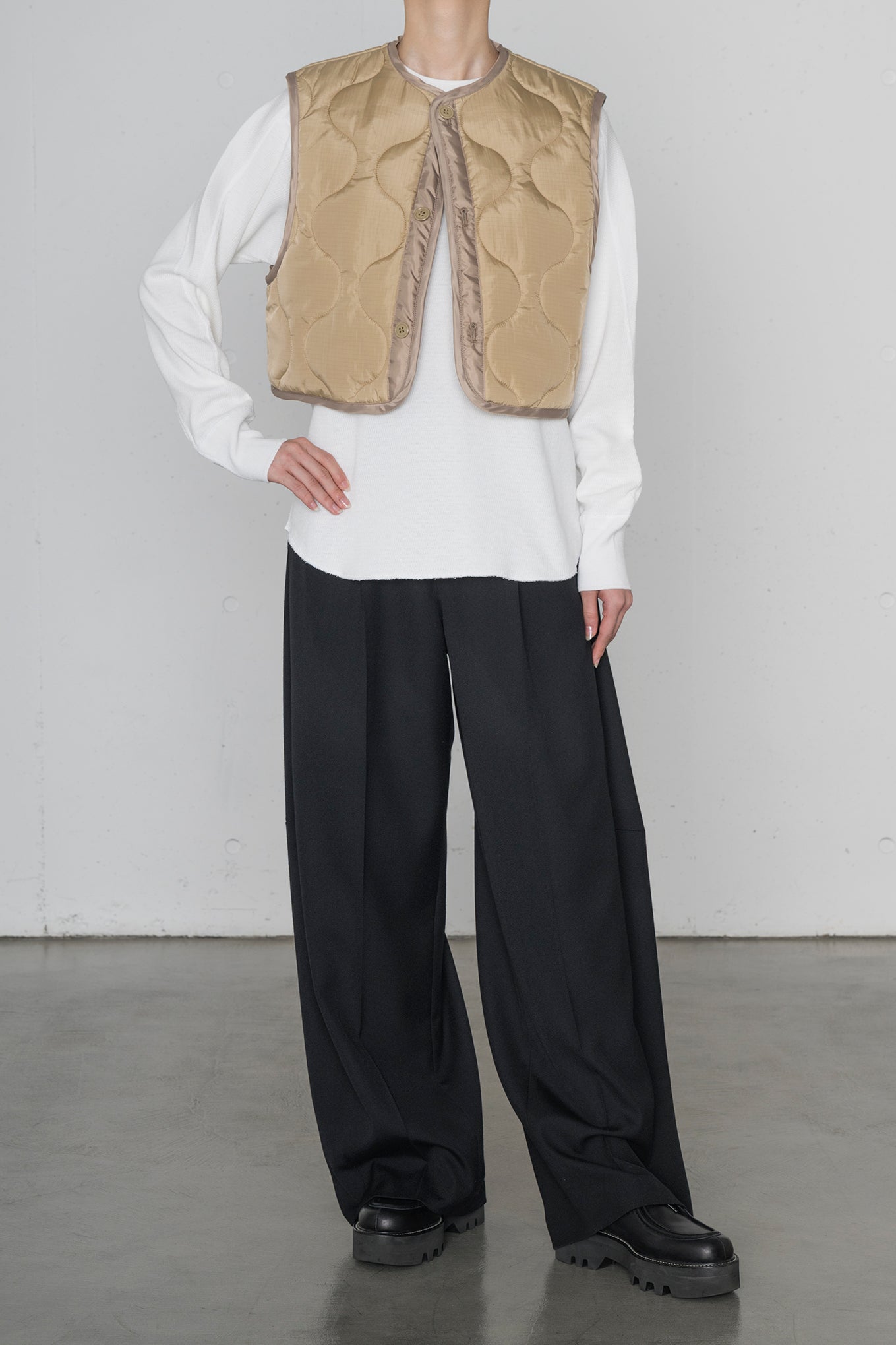 QUILTED CROPPED VEST