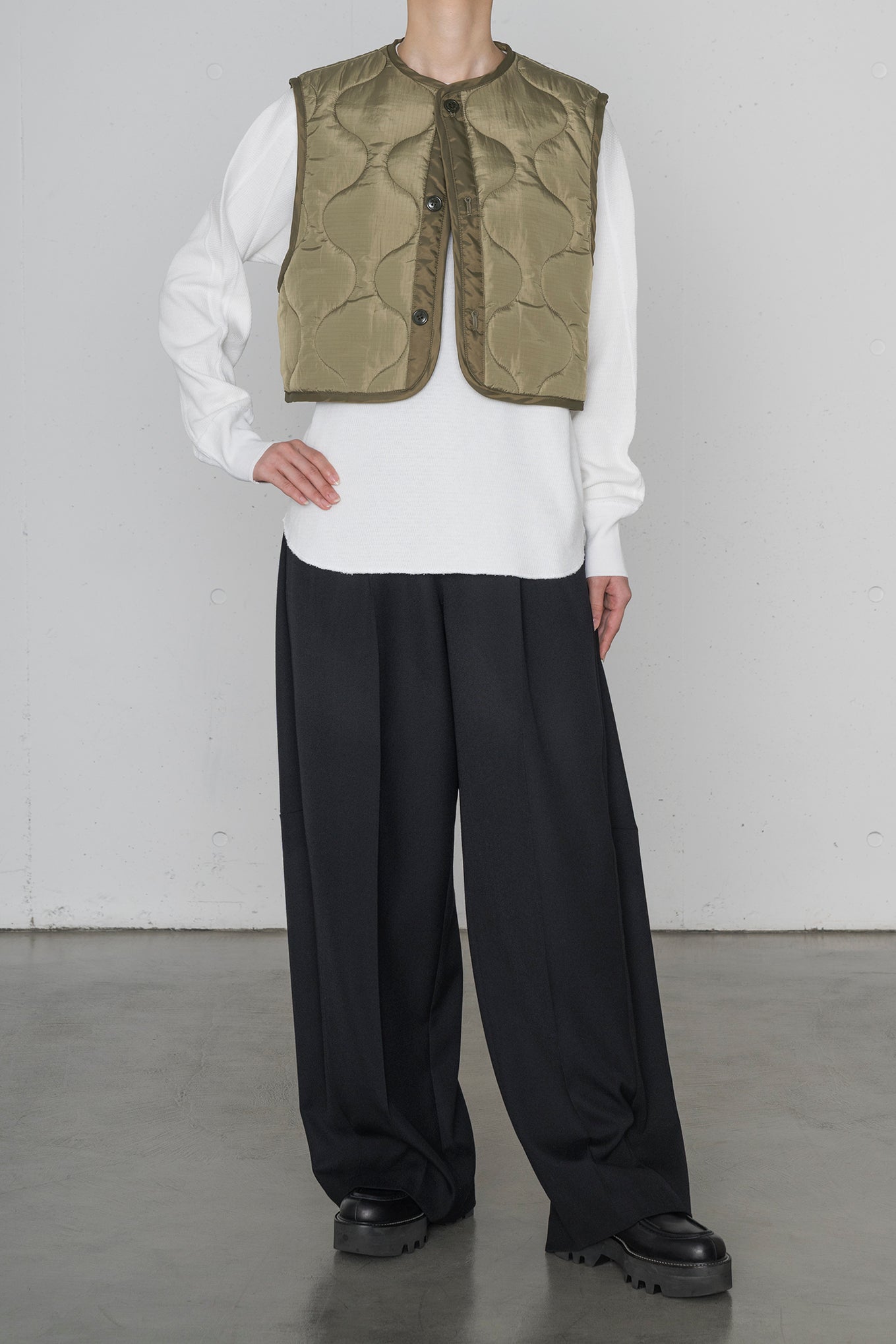 QUILTED CROPPED VEST