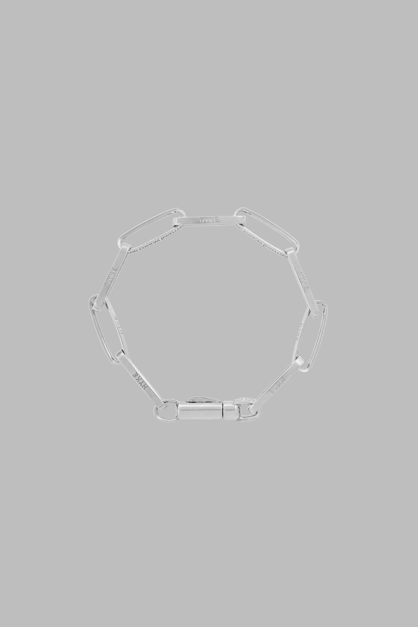 HALF ROUNDED CHAIN BRACELET