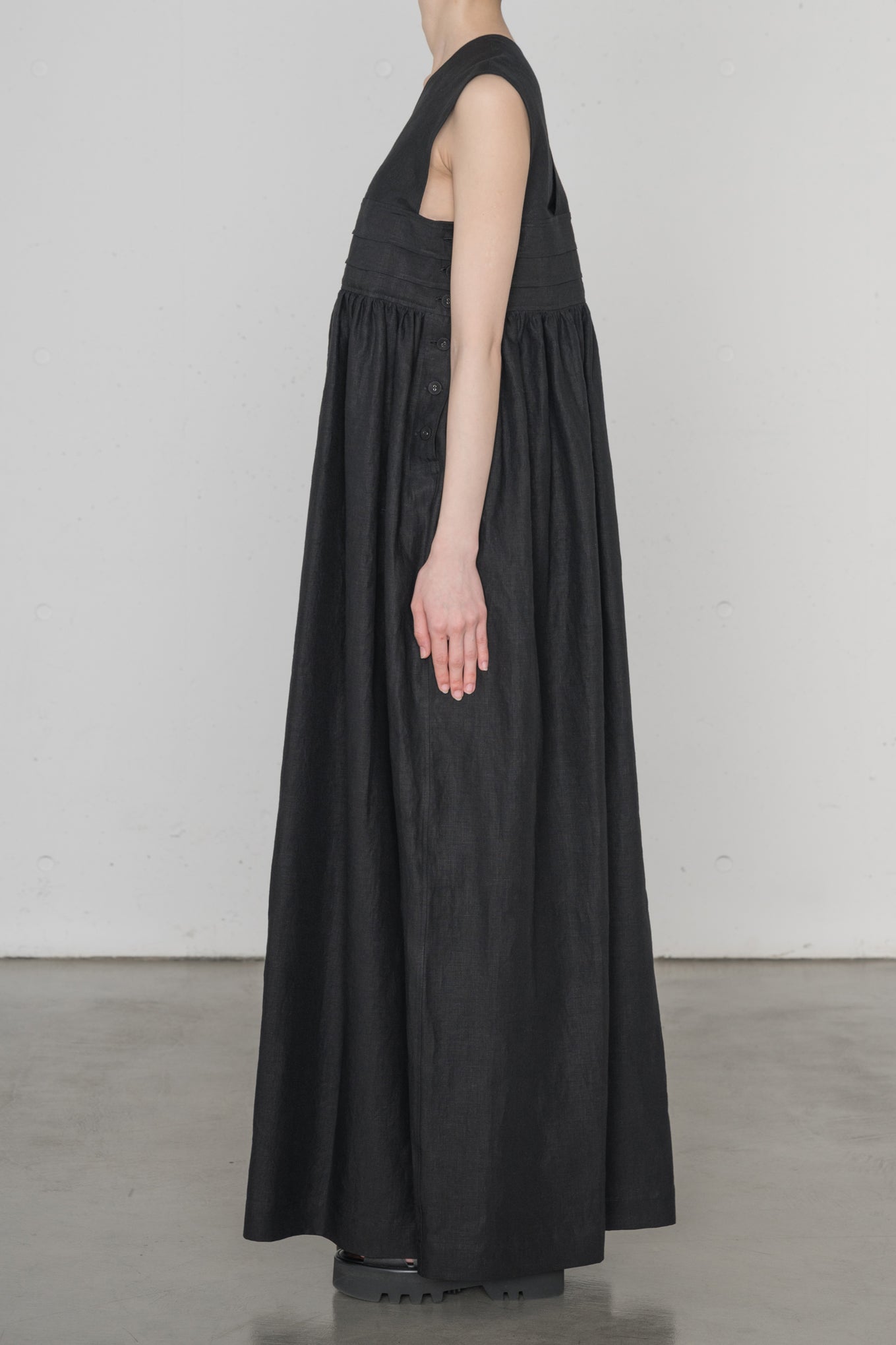 LINEN MAXI DRESS