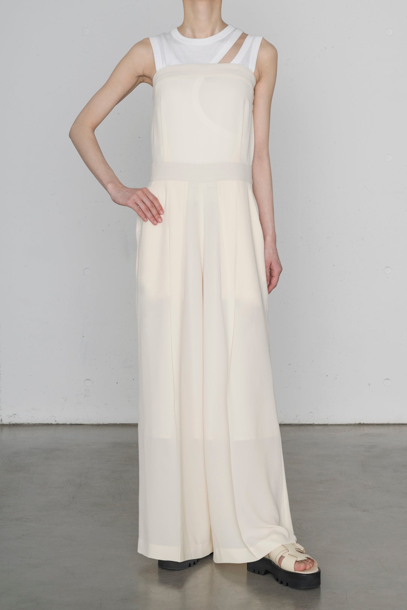 TA/P STRAPLESS JUMPSUIT