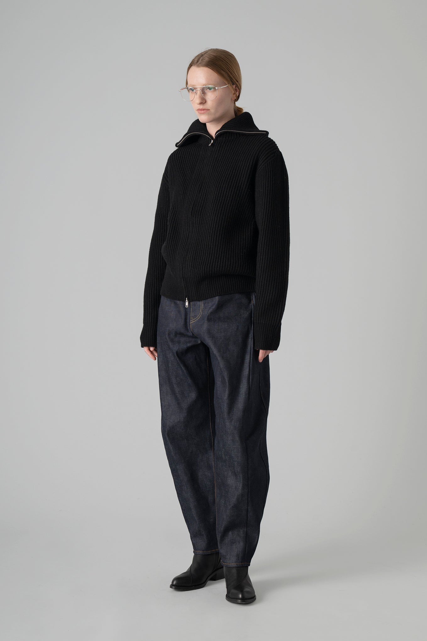 RIBBED ZIP SWEATER