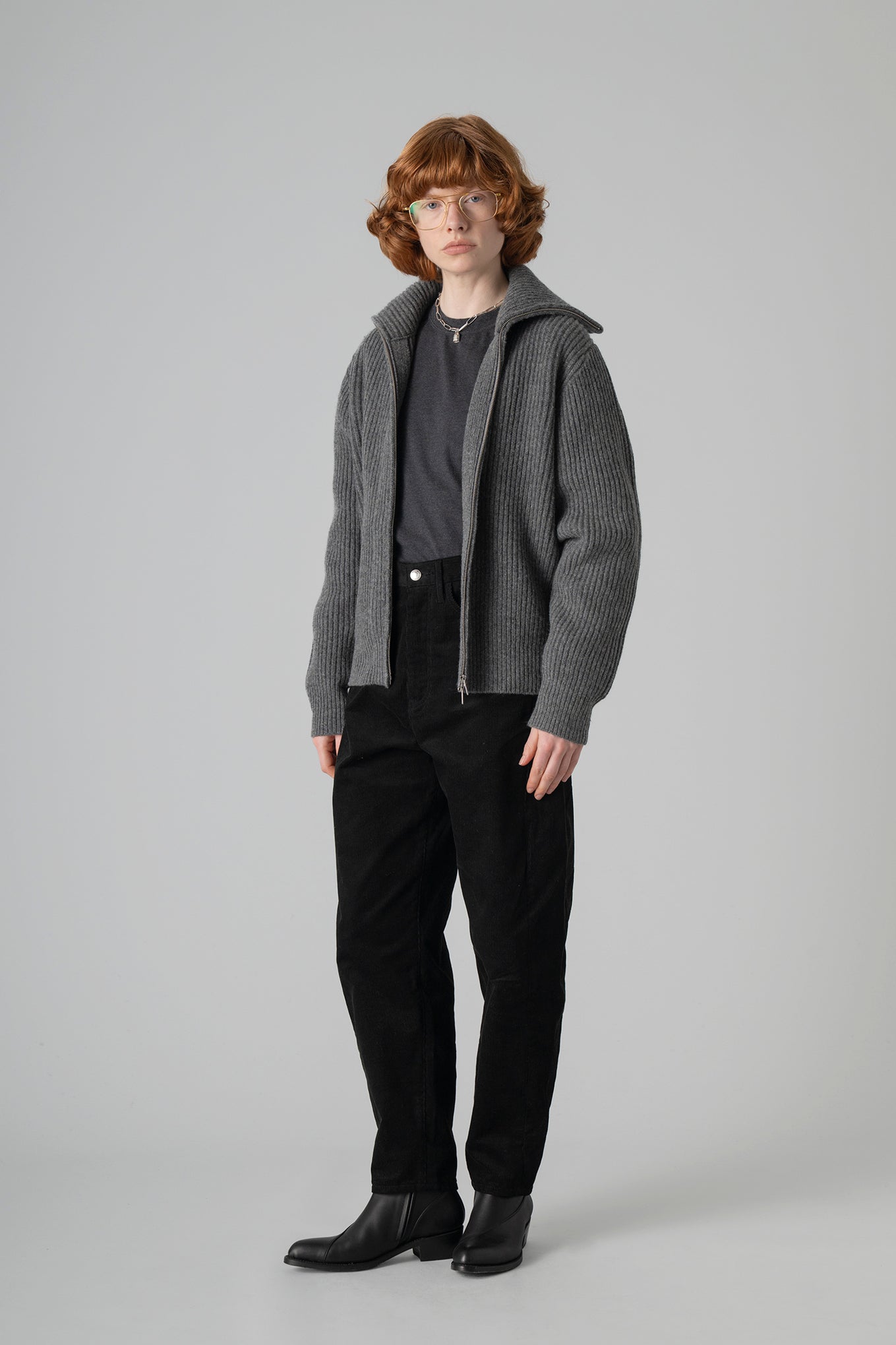RIBBED ZIP SWEATER