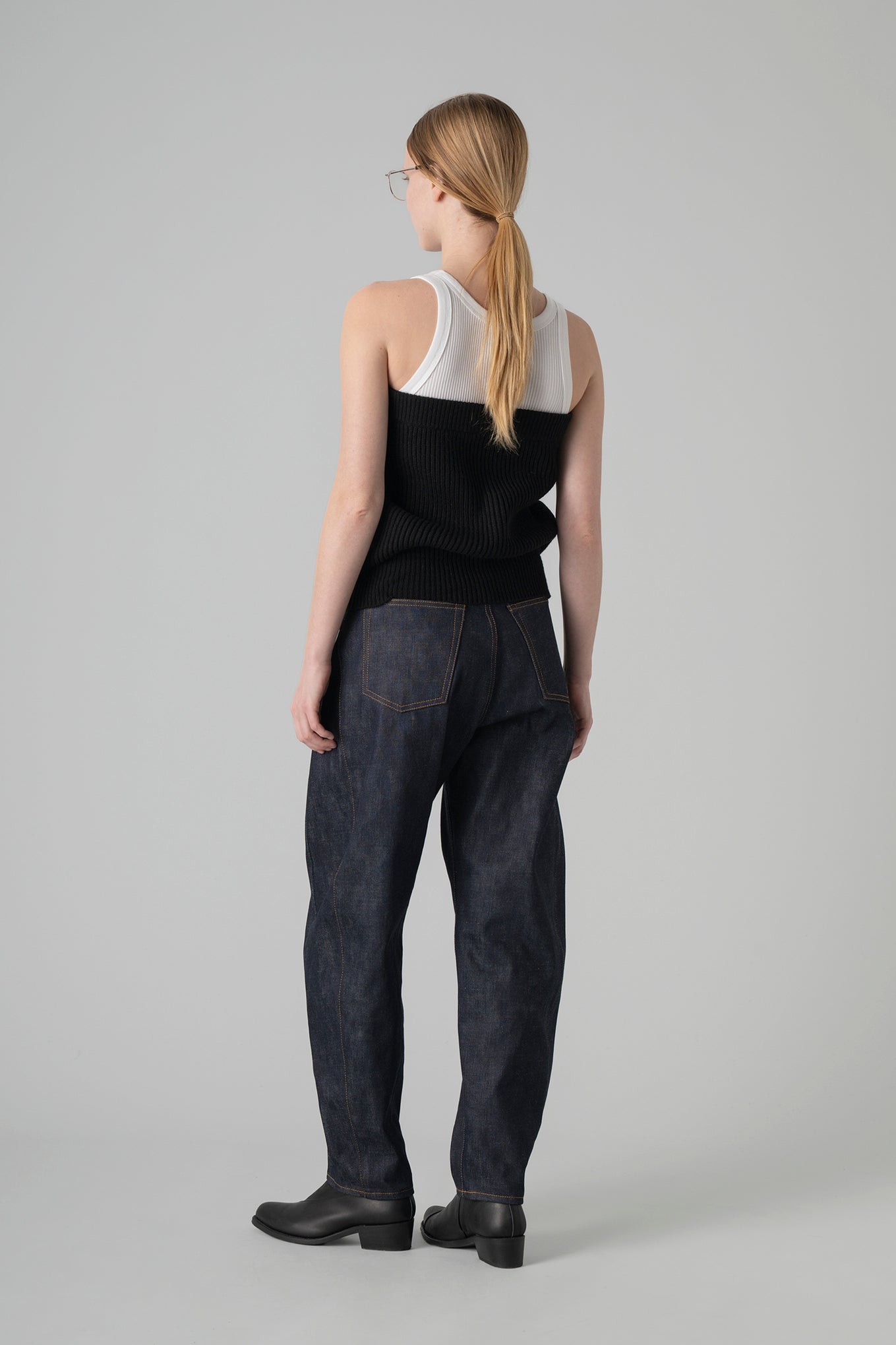 RIBBED STRAPLESS SWEATER