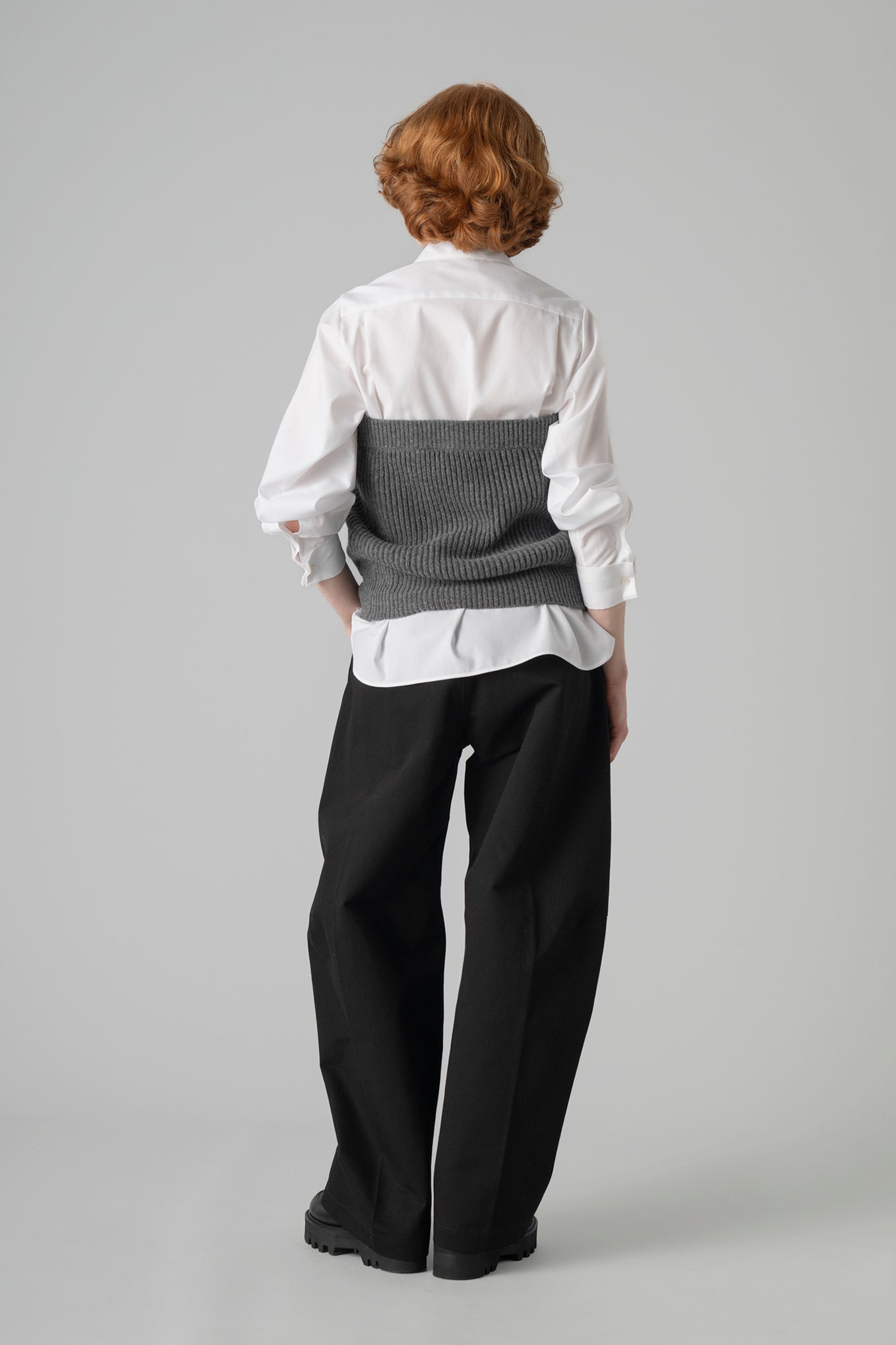 RIBBED STRAPLESS SWEATER