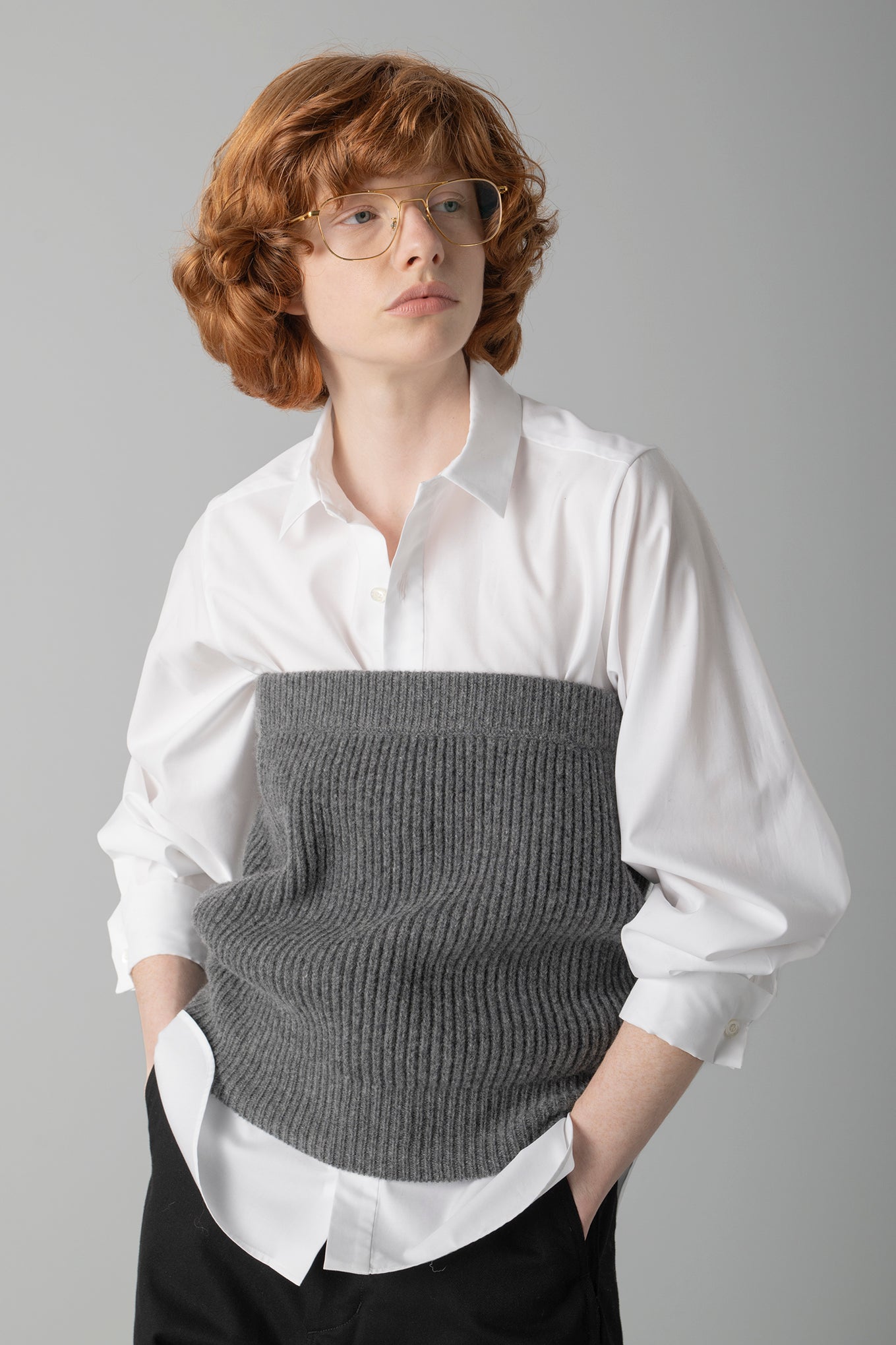 RIBBED STRAPLESS SWEATER