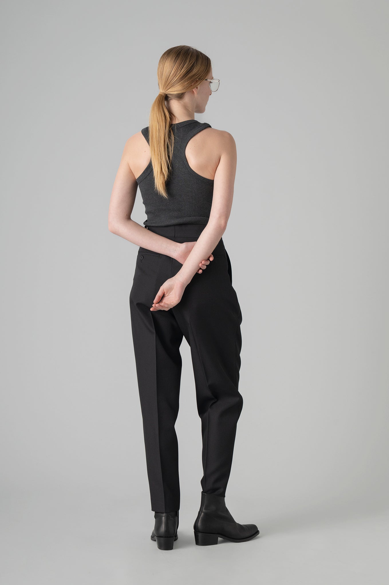 CREW NECK TANK TOP