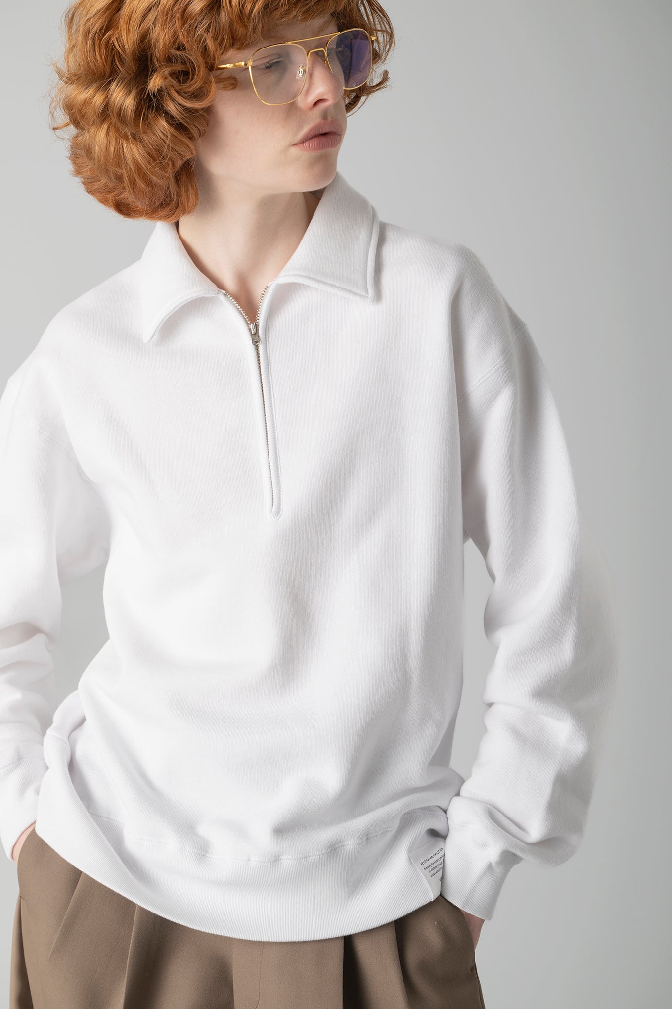 COLLARED SWEAT SHIRT