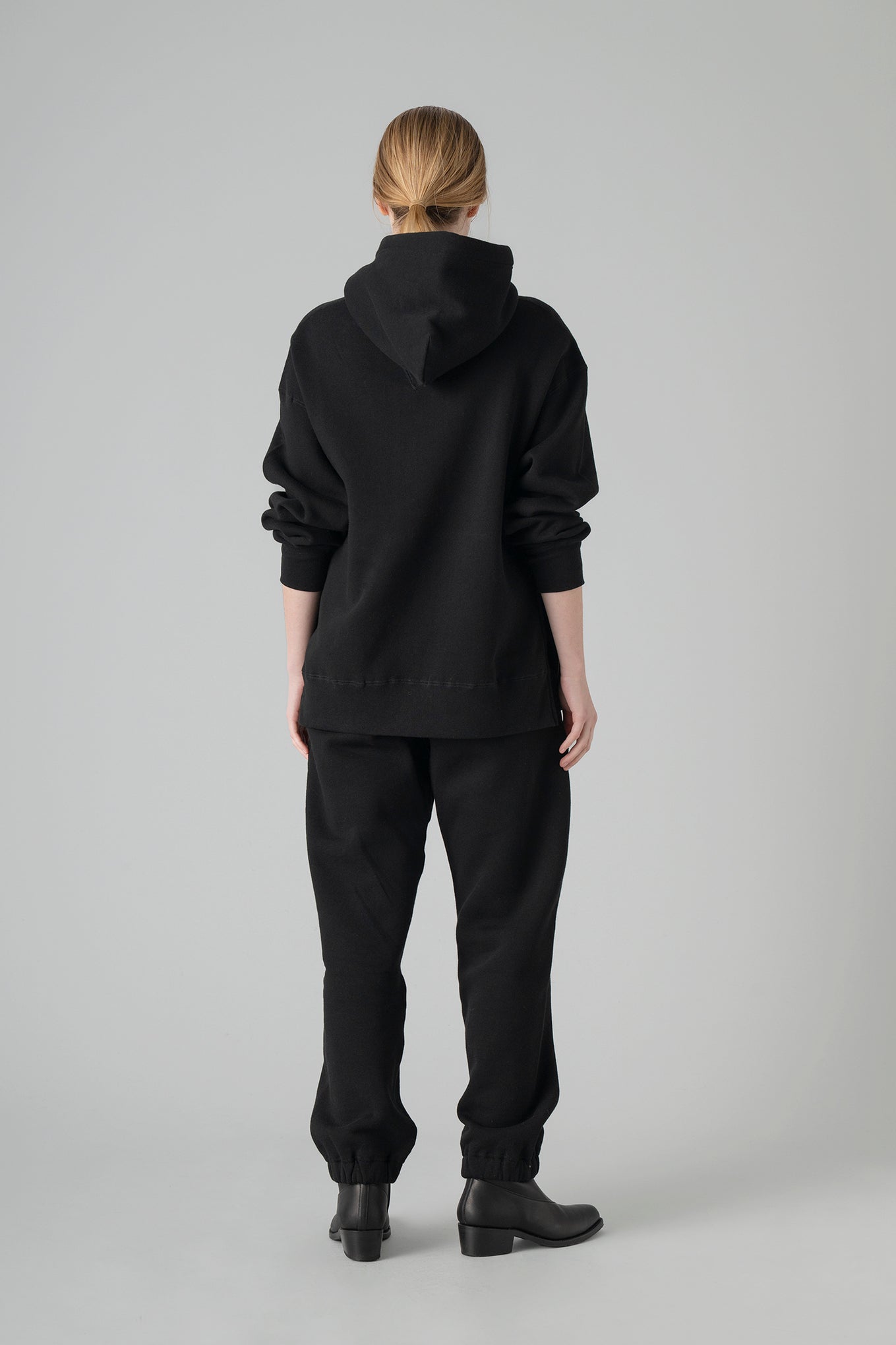 SWEAT HOODIE