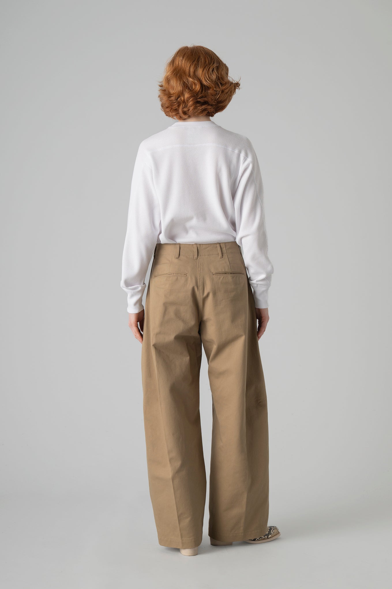 BARREL LEG CHINO PANTS