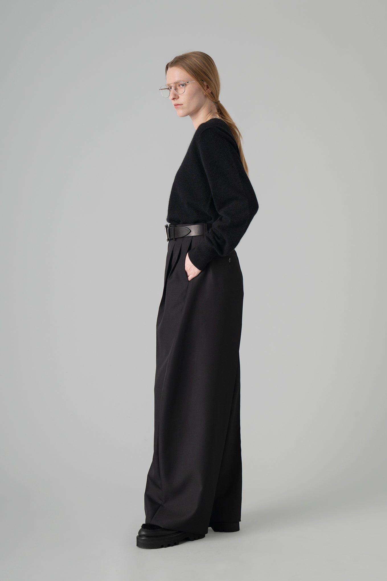 DOESKIN WIDE BARREL LEG PANTS