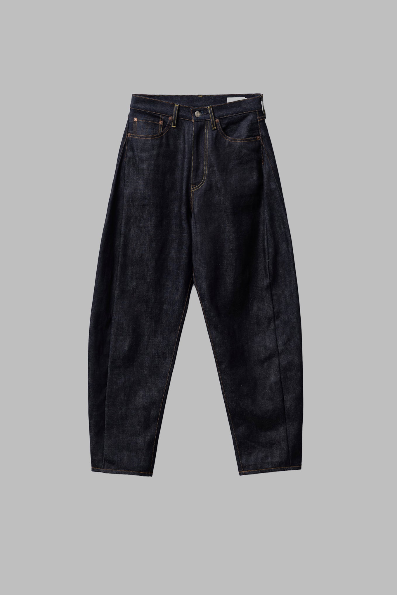 DENIM TAPERED JEANS
