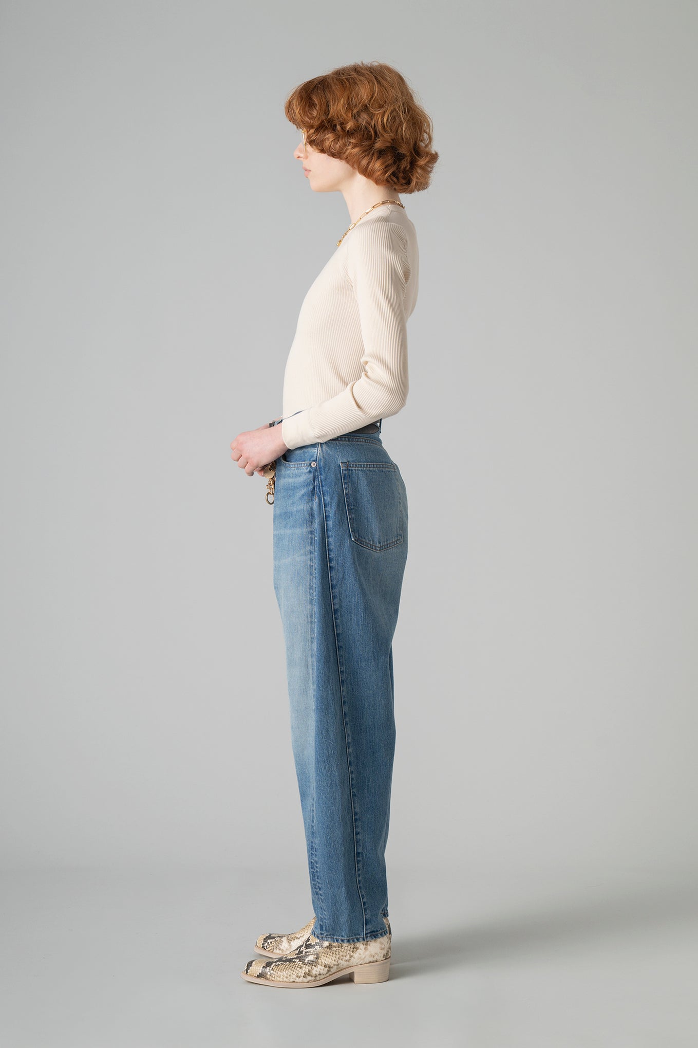 DENIM TAPERED JEANS