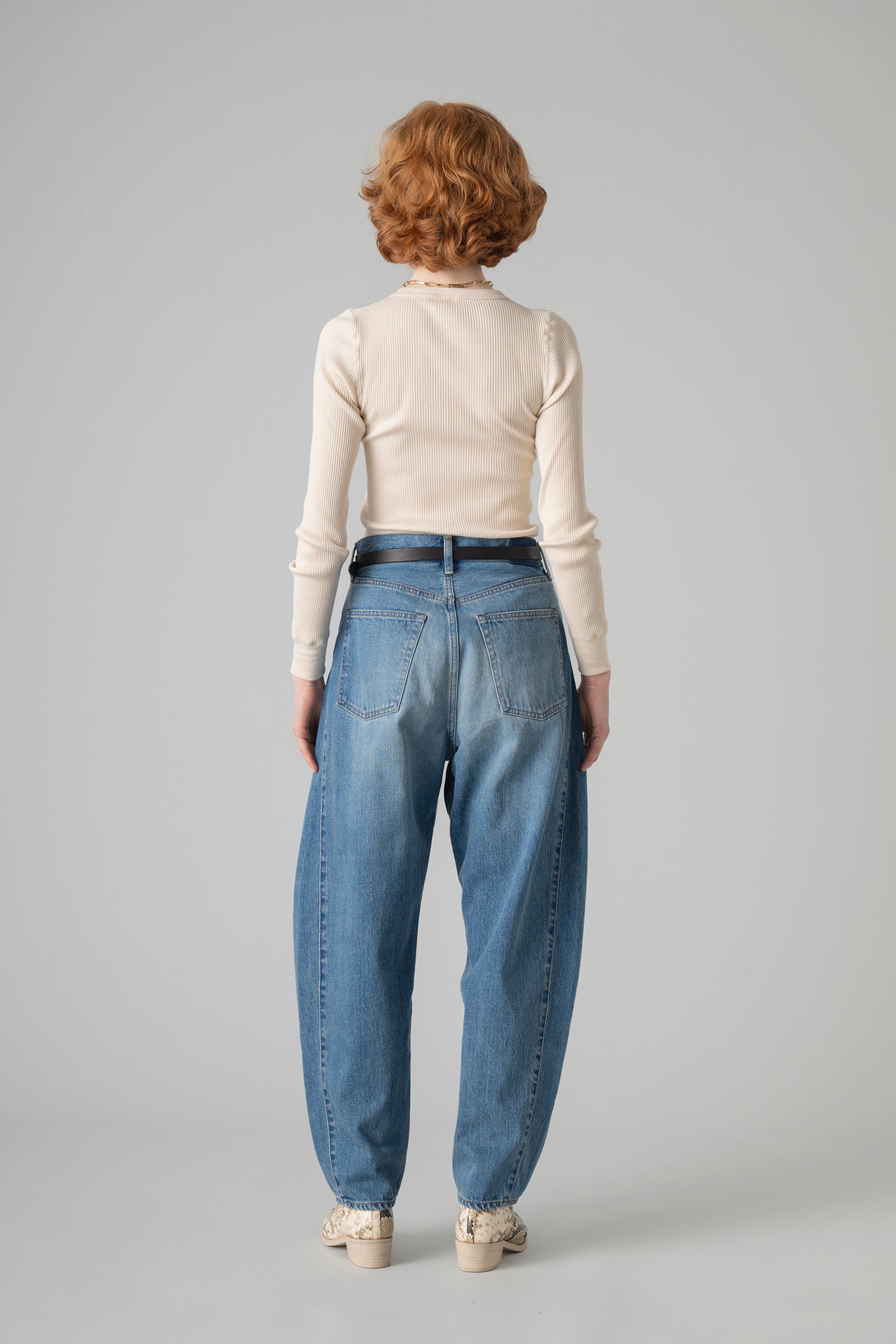 DENIM TAPERED JEANS