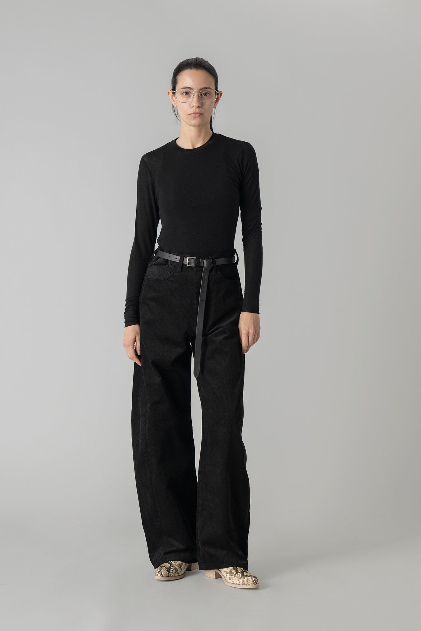 CORDUROY BARREL LEG JEANS