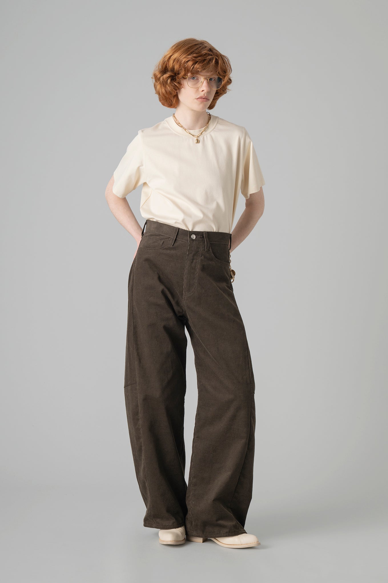 CORDUROY BARREL LEG JEANS