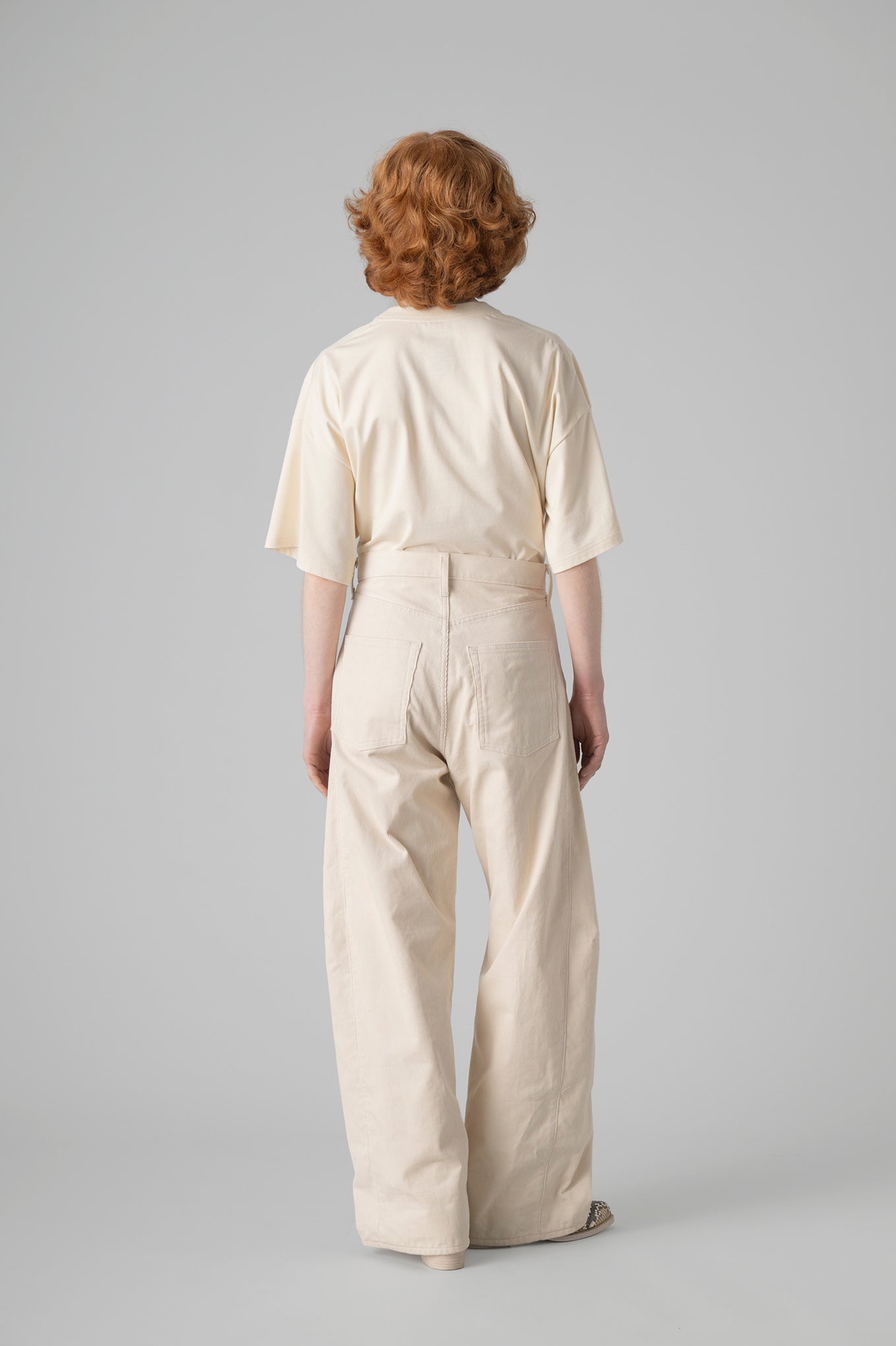 CORDUROY BARREL LEG JEANS
