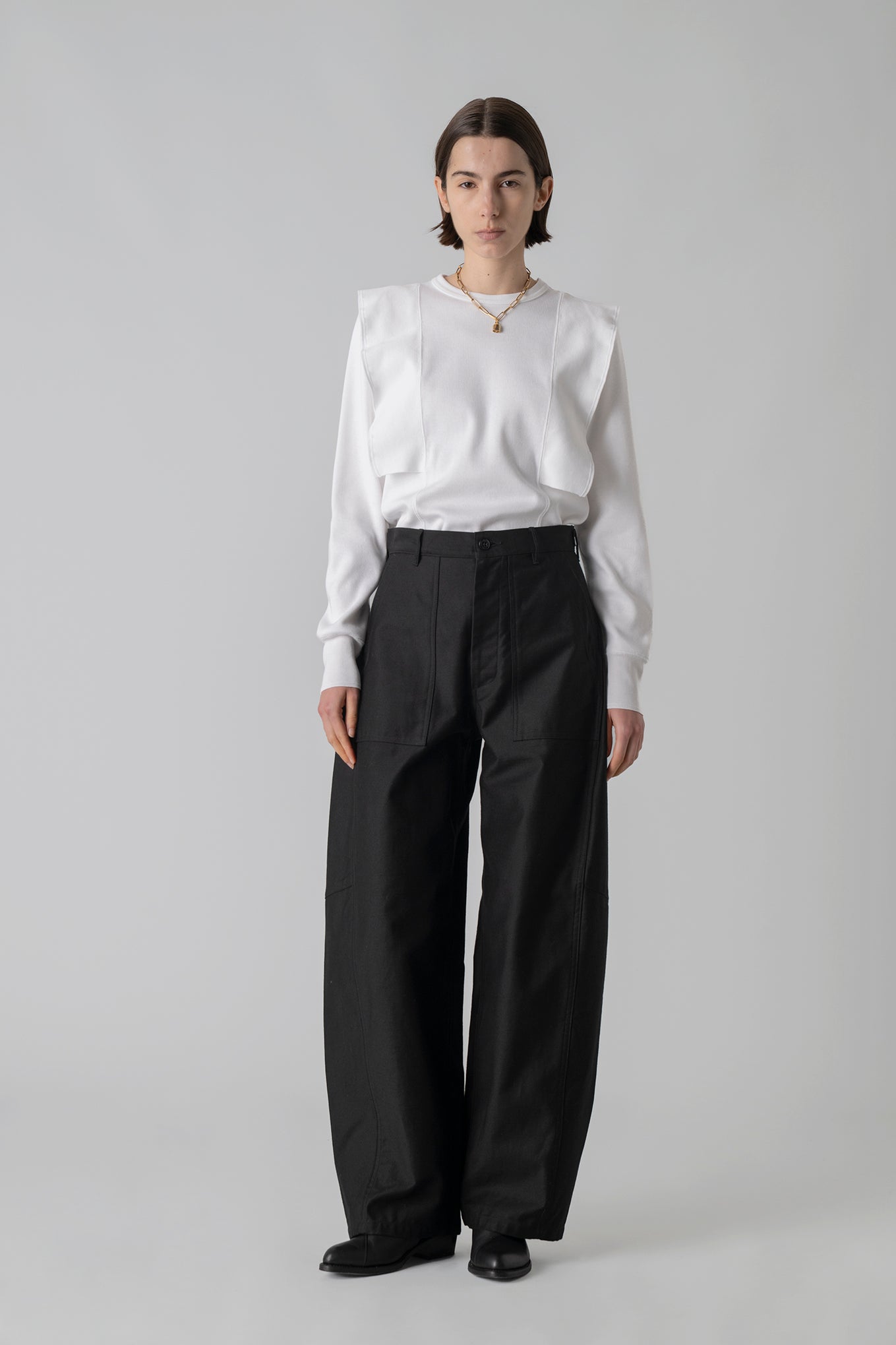 BACK SATIN BARREL LEG PANTS