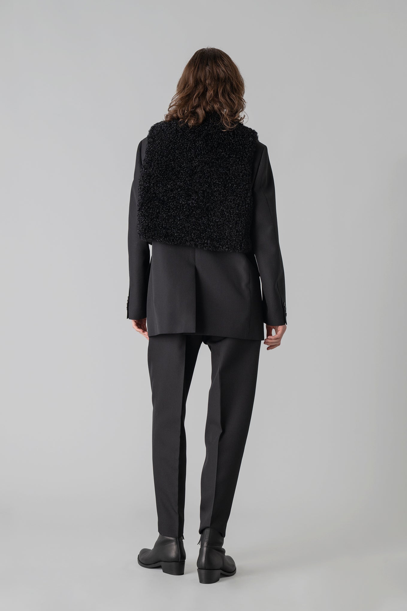 FAUX SHEARLING CROPPED VEST