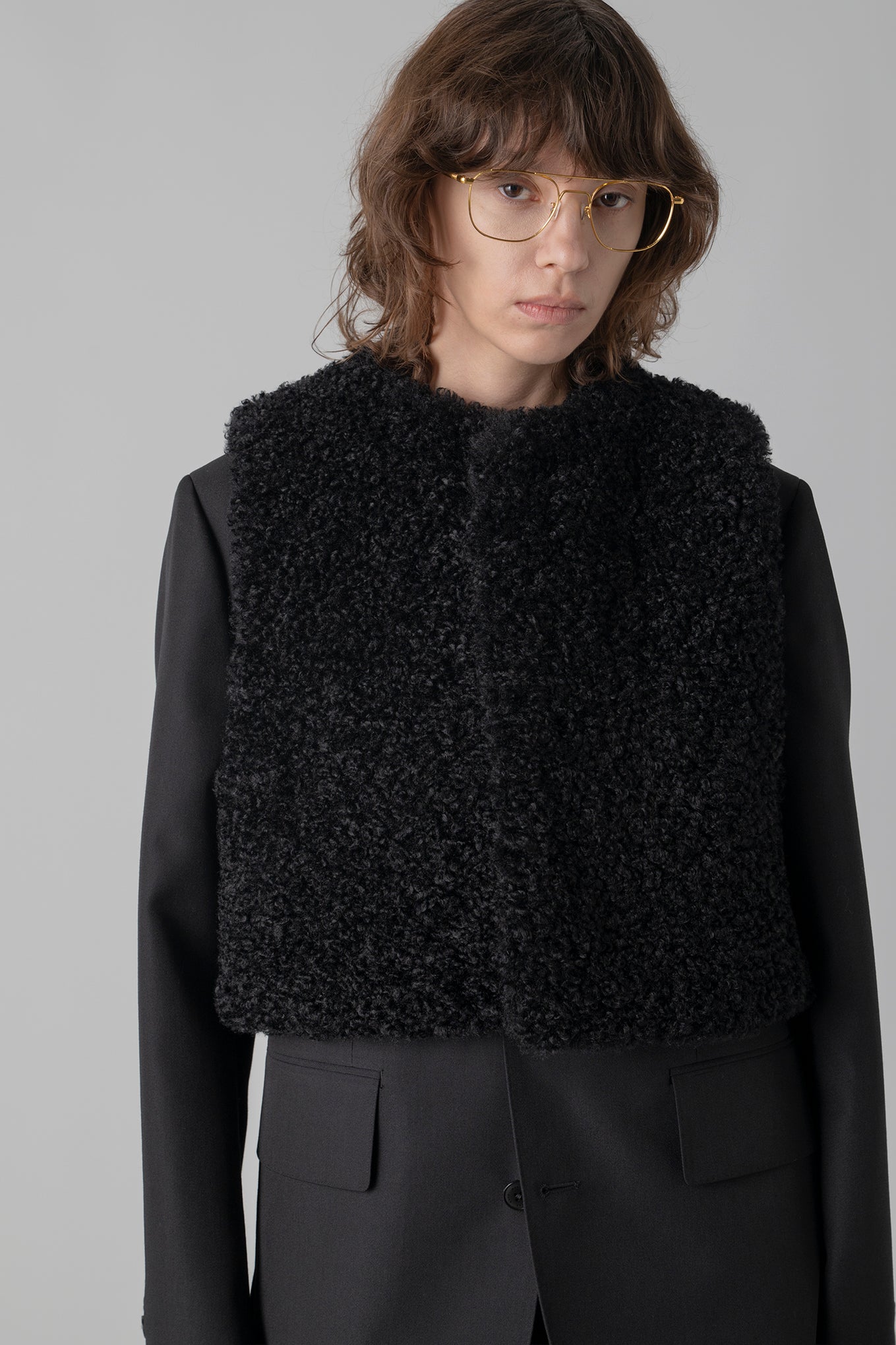 FAUX SHEARLING CROPPED VEST