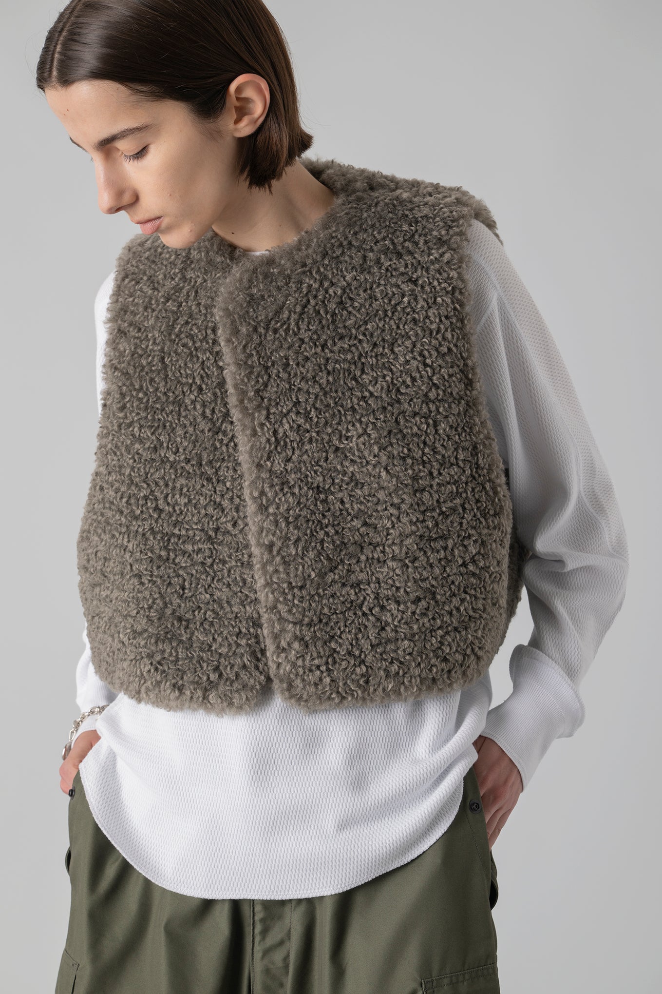 FAUX SHEARLING CROPPED VEST