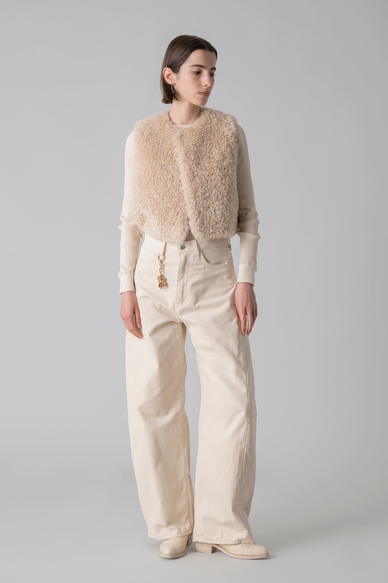 FAUX SHEARLING CROPPED VEST