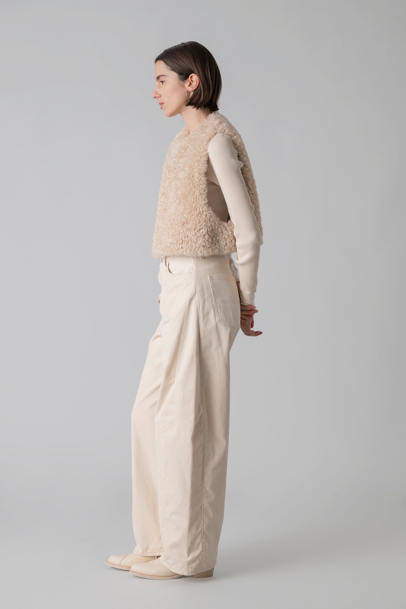 FAUX SHEARLING CROPPED VEST