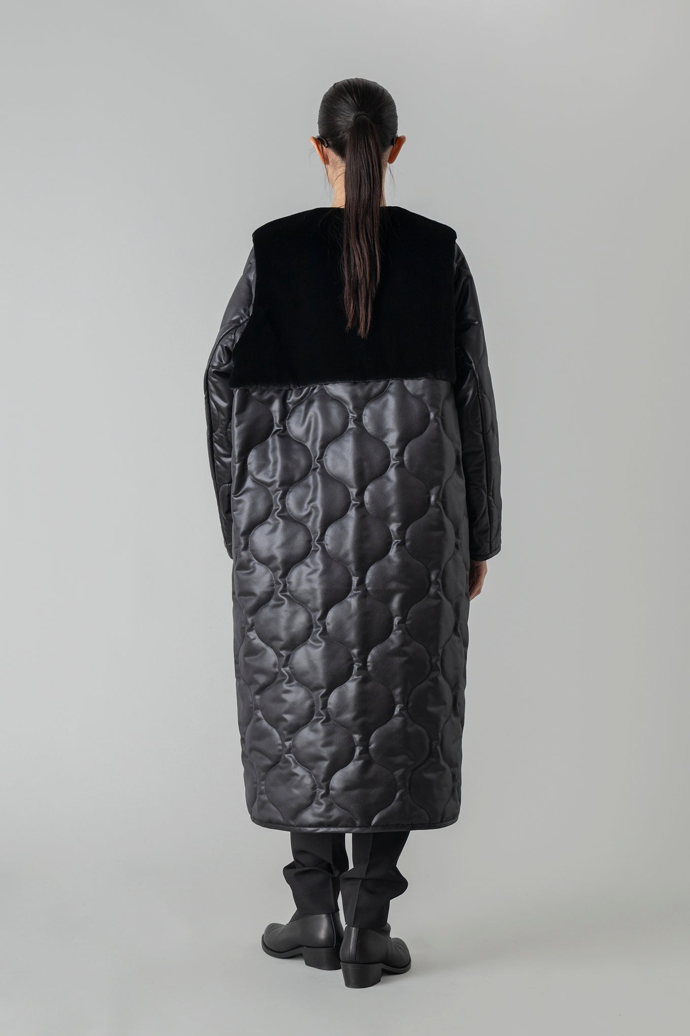 FAUX SHEARLING-PANELED LEATHER QUILTED COAT