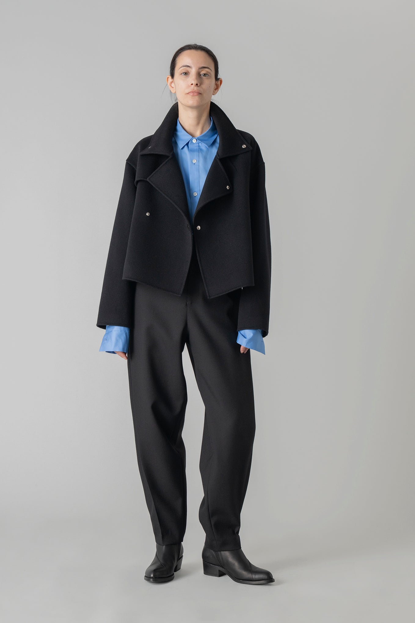 LIGHT DOUBLE-FACED CROPPED TRENCH COAT