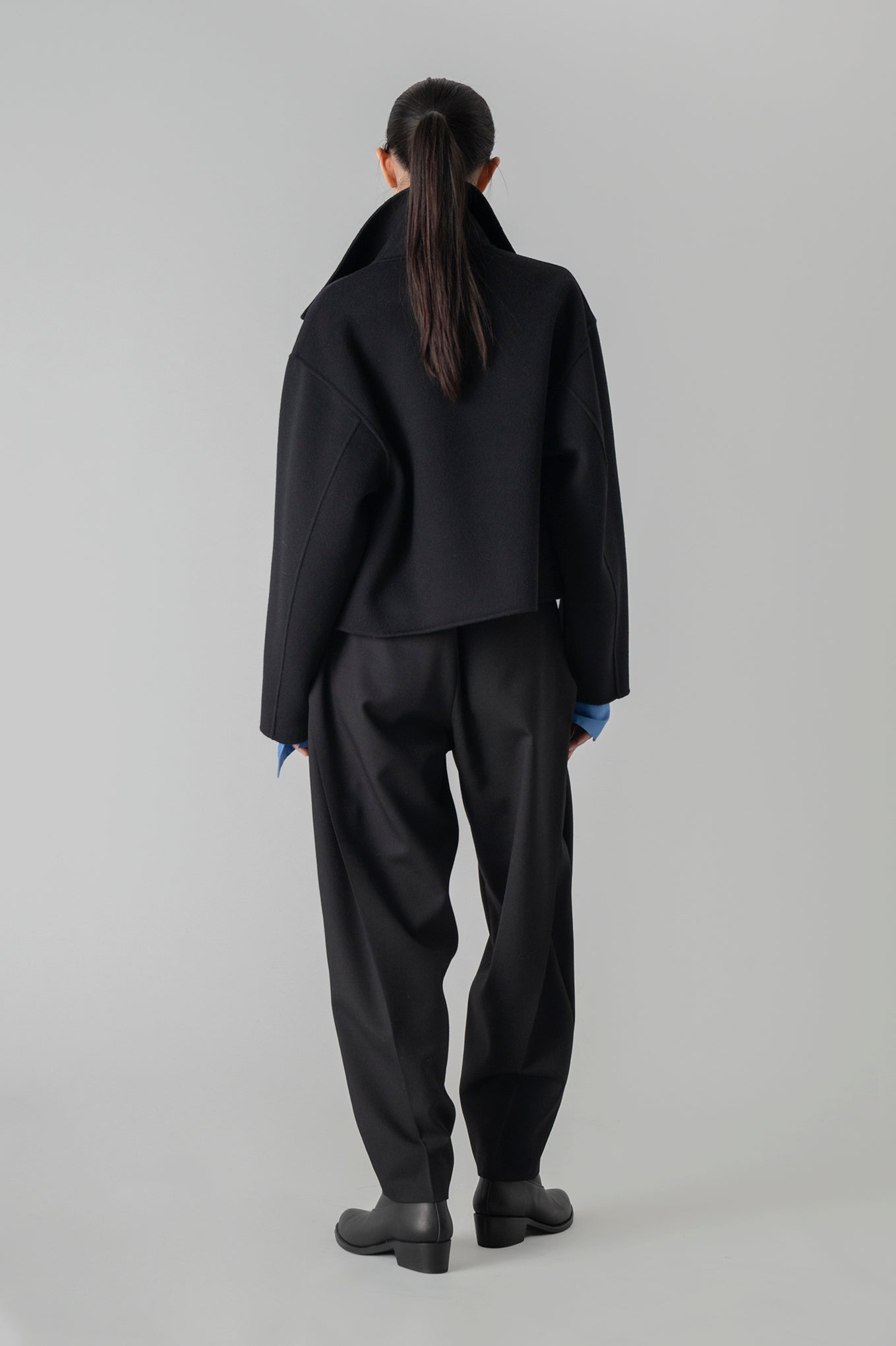 LIGHT DOUBLE-FACED CROPPED TRENCH COAT