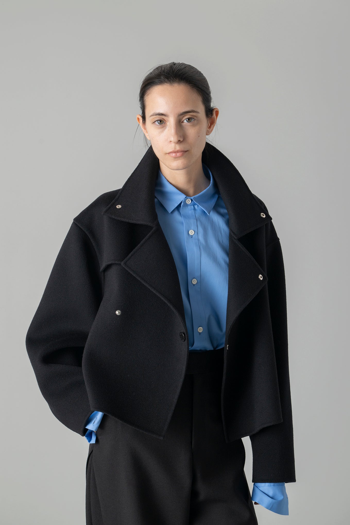 LIGHT DOUBLE-FACED CROPPED TRENCH COAT