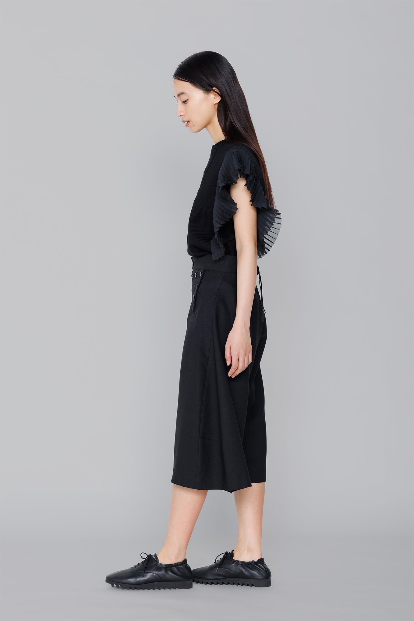最終値下げ　HYKE＊SLEEVELESS SWEAT HYKE - 最終値下げ HYKE＊SLEEVELESS SWEATの通販 by minya｜ハイク