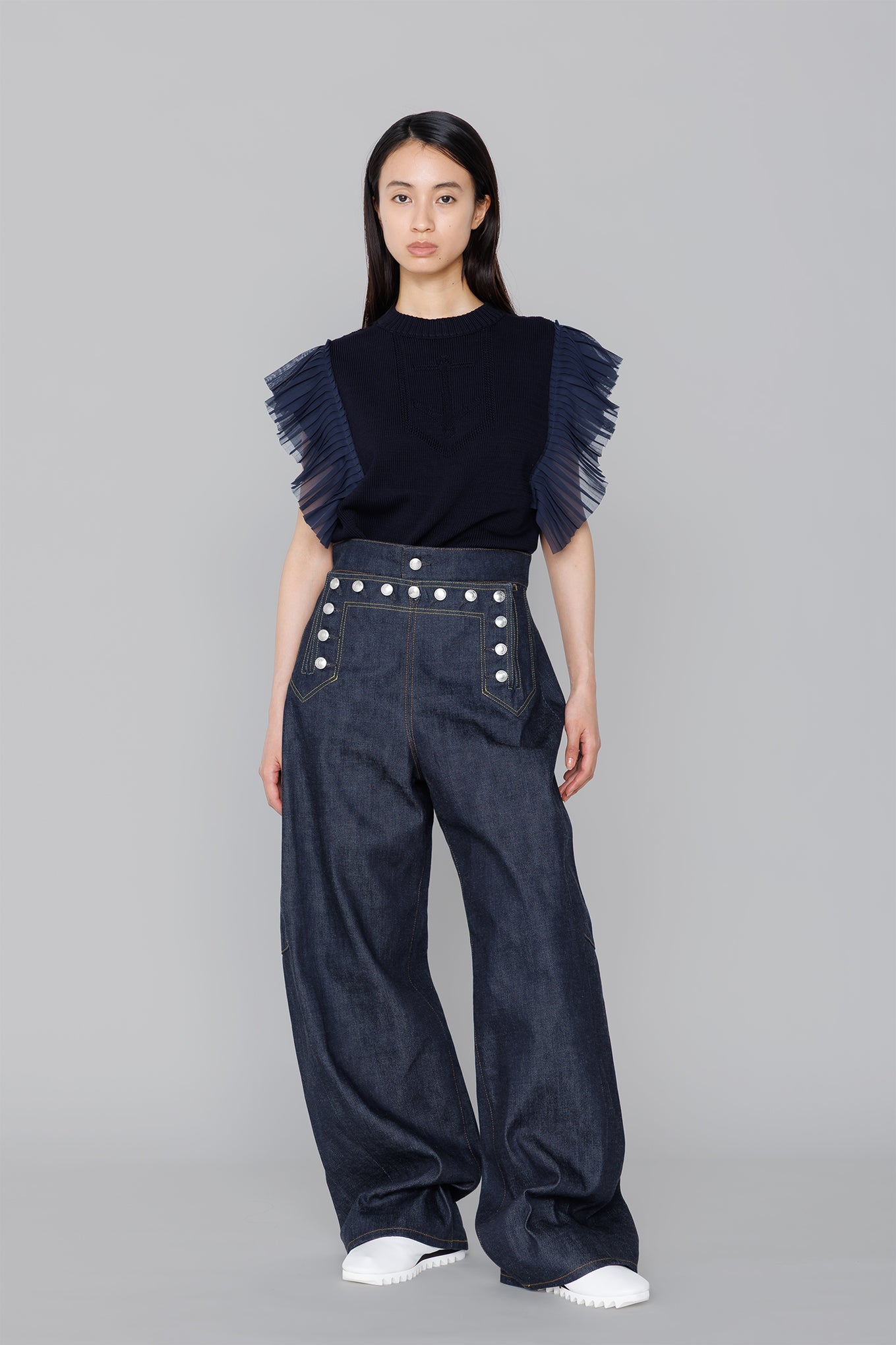 SLEEVELESS PLEATED GUERNSEY KNIT