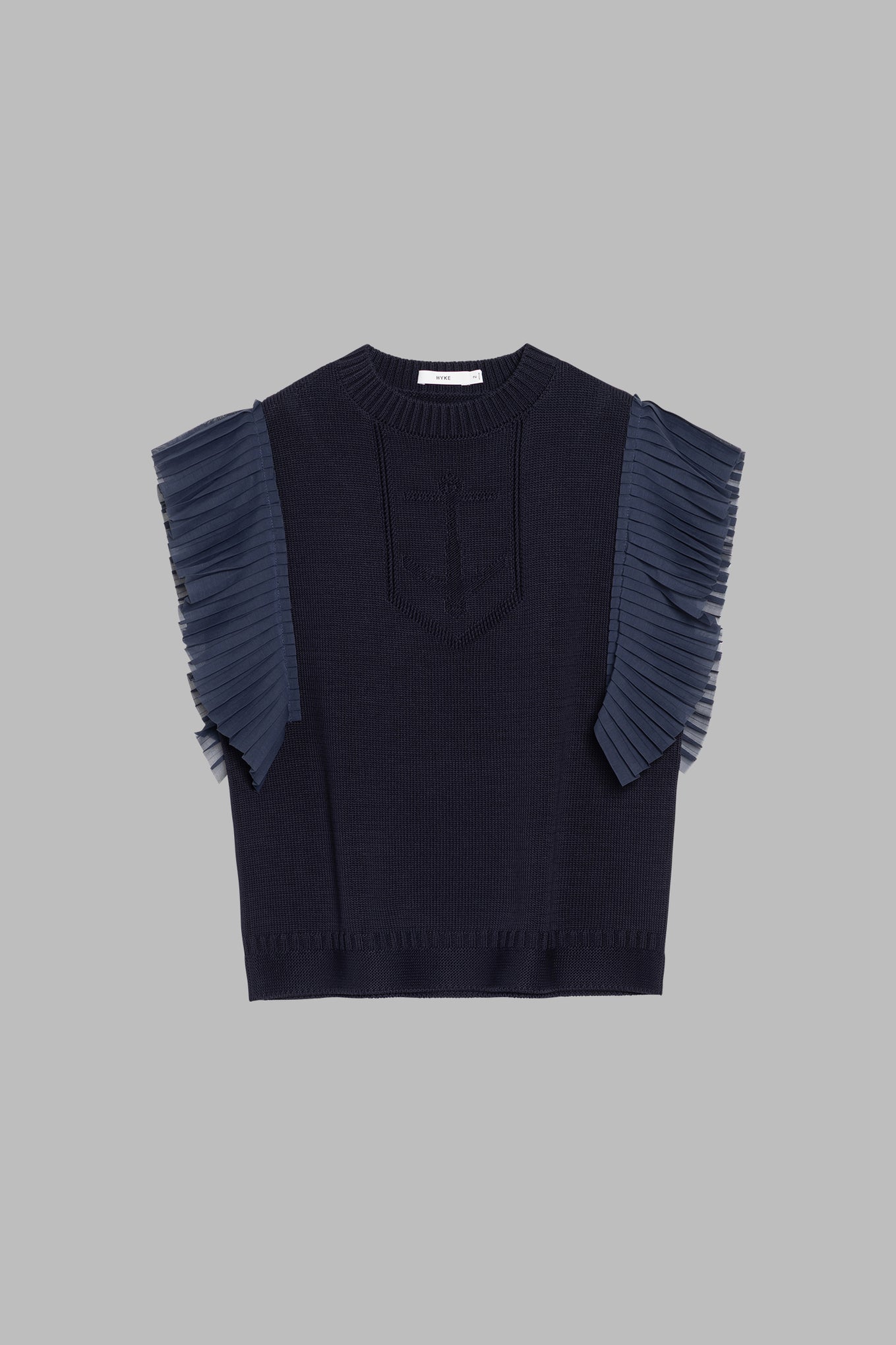 SLEEVELESS PLEATED GUERNSEY KNIT