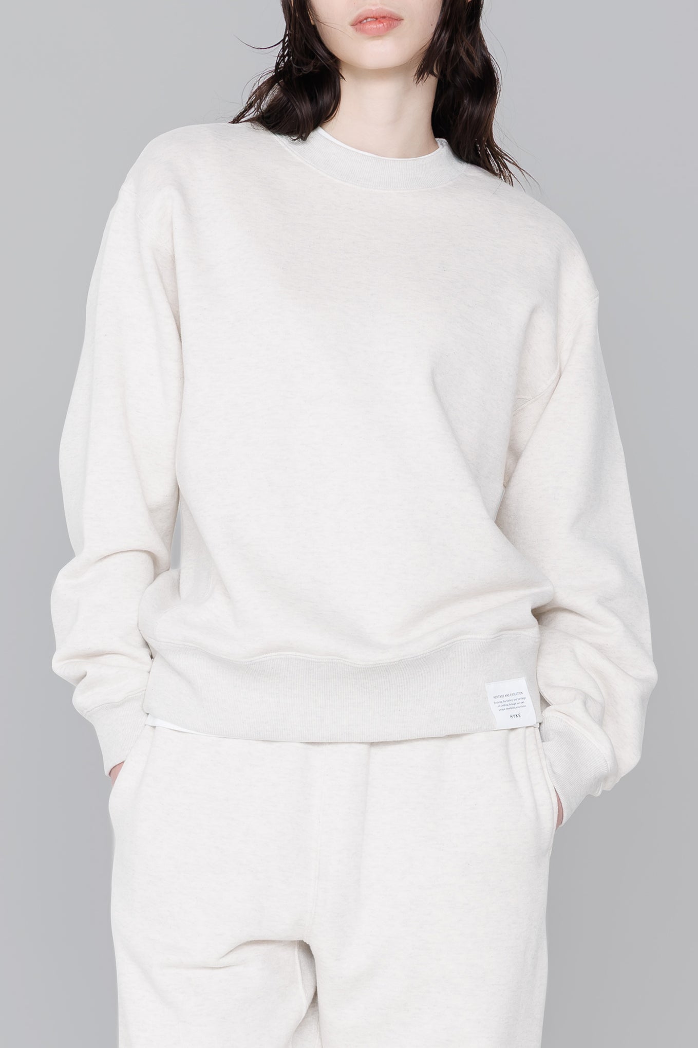 SWEAT SHIRT