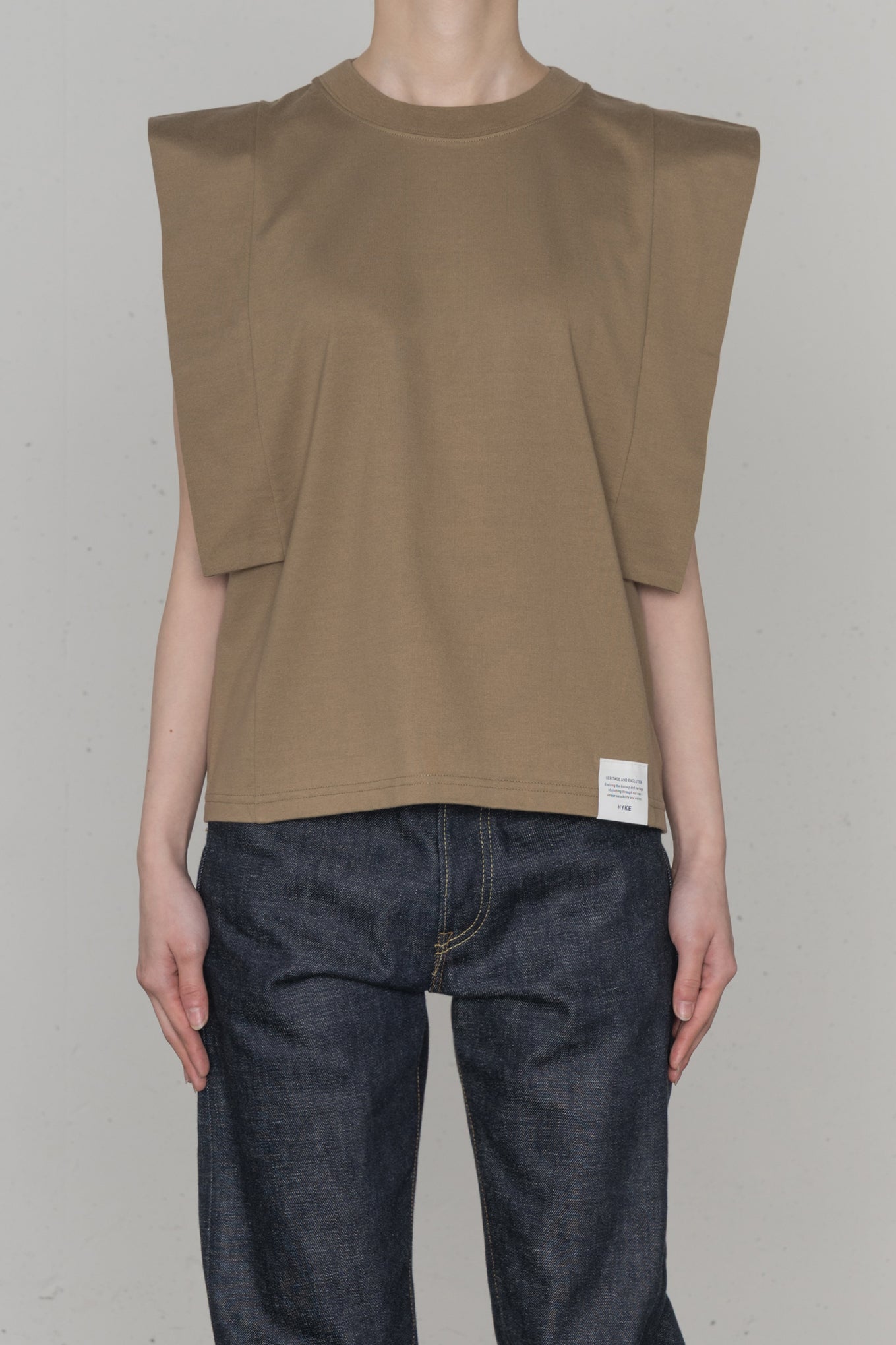 POWER SHOULDER TOP (6.5OZ)