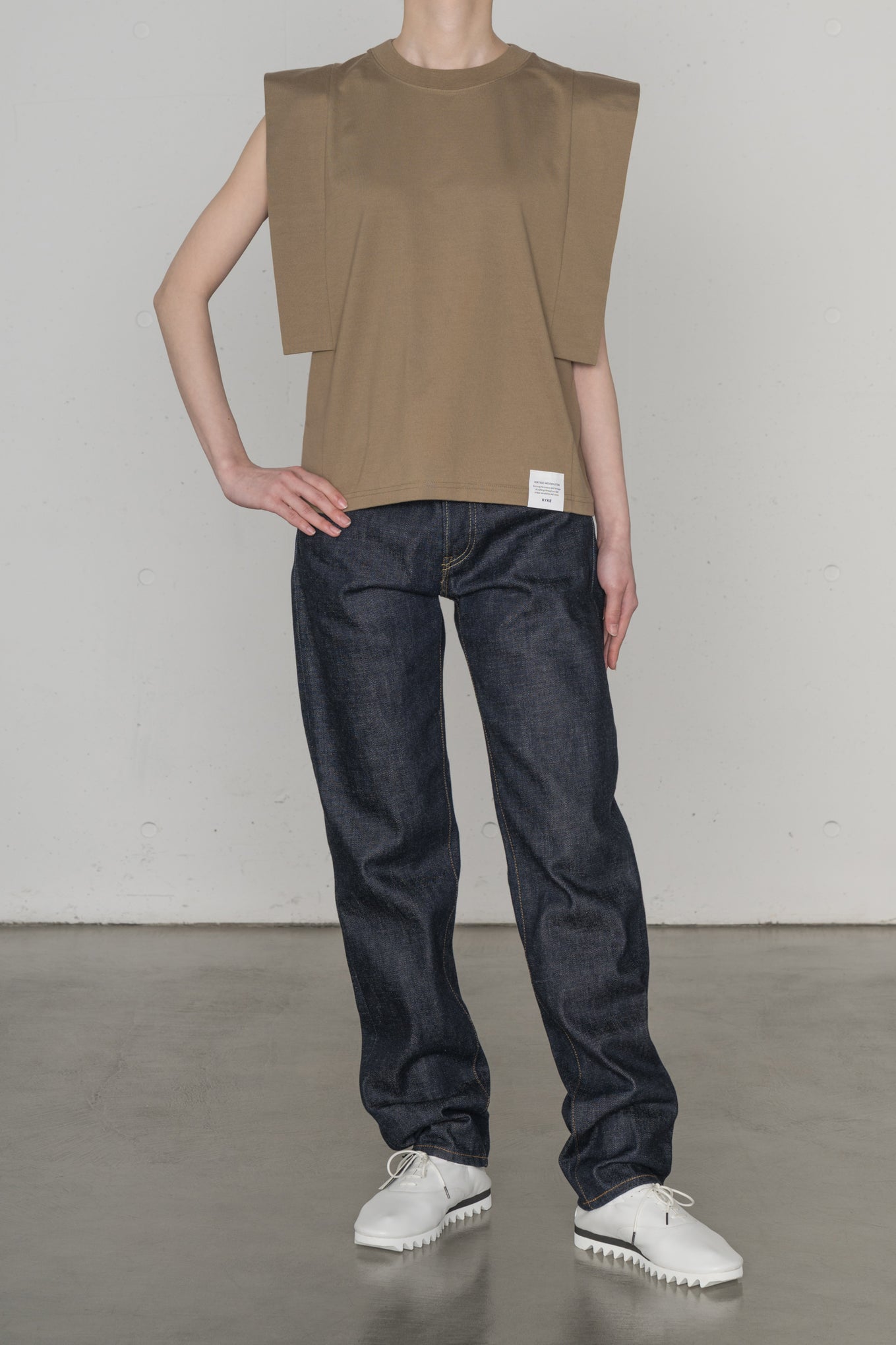 POWER SHOULDER TOP (6.5OZ)