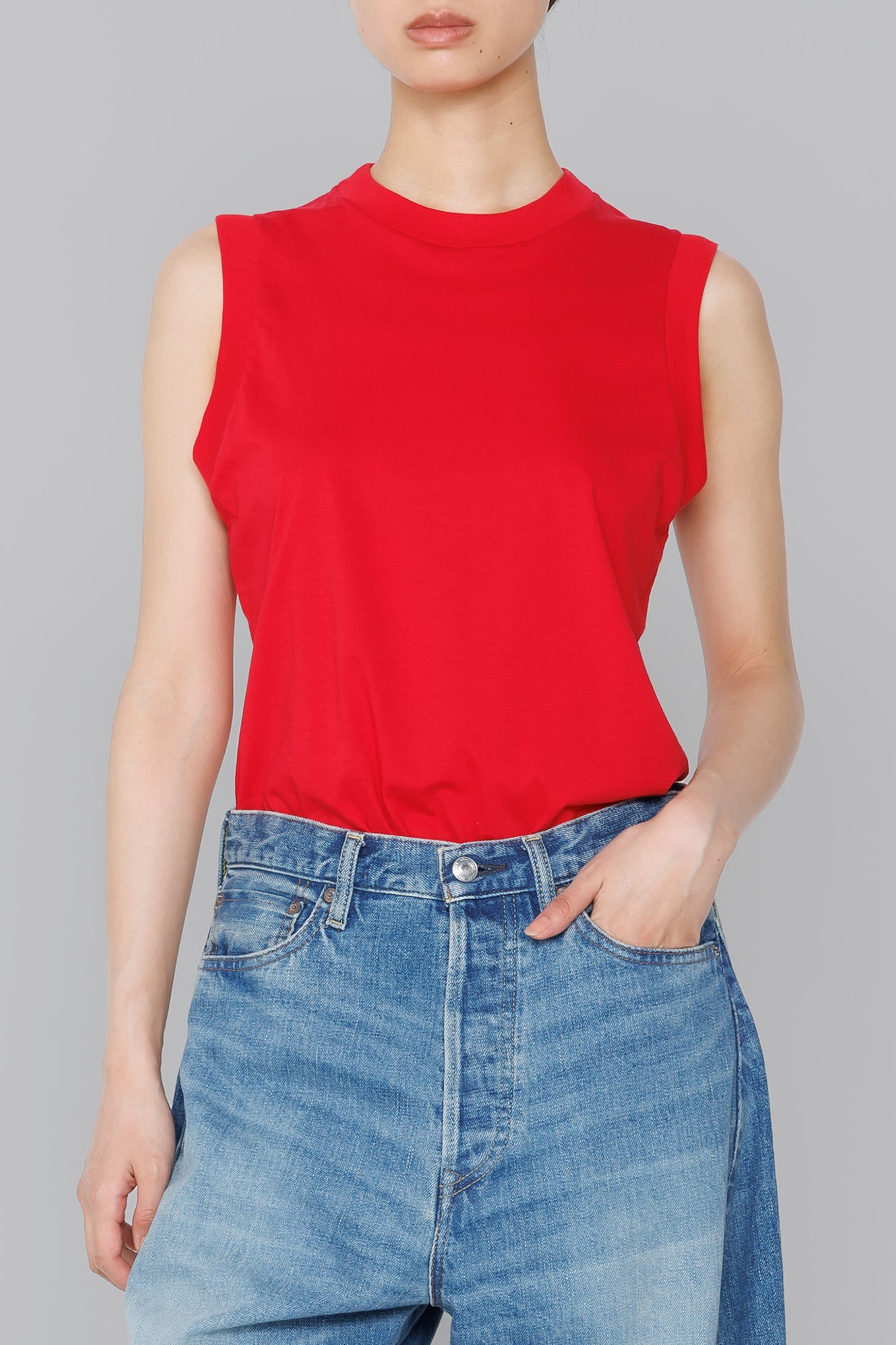 SHEER SLEEVELESS TEE