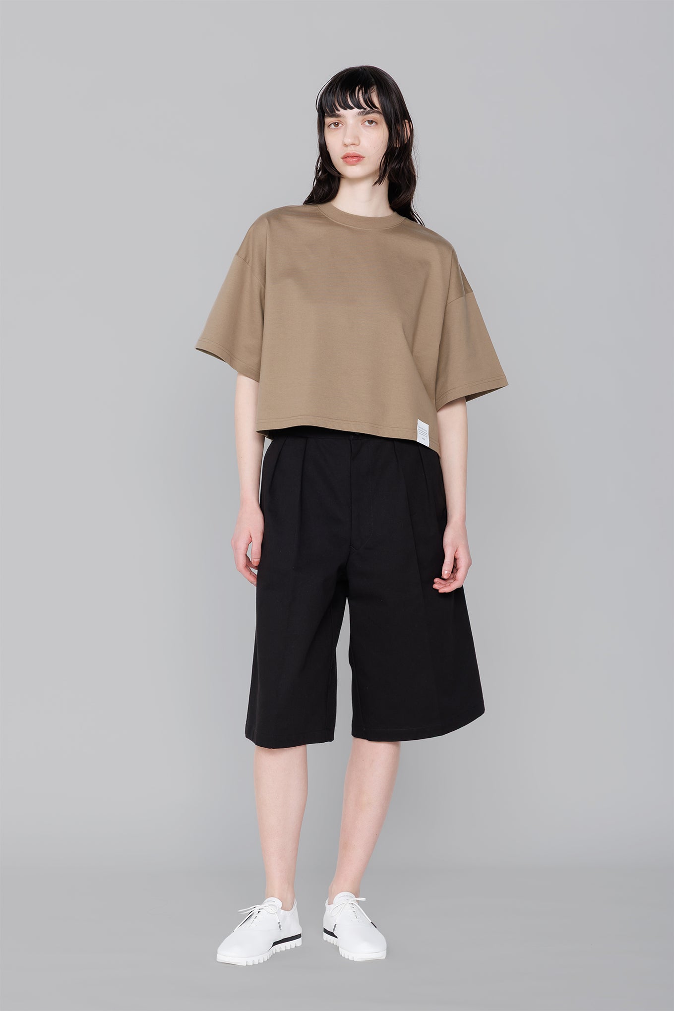 CROPPED SHORT-SLV TEE / BIG FIT (6.5OZ) – HYKE ONLINE STORE