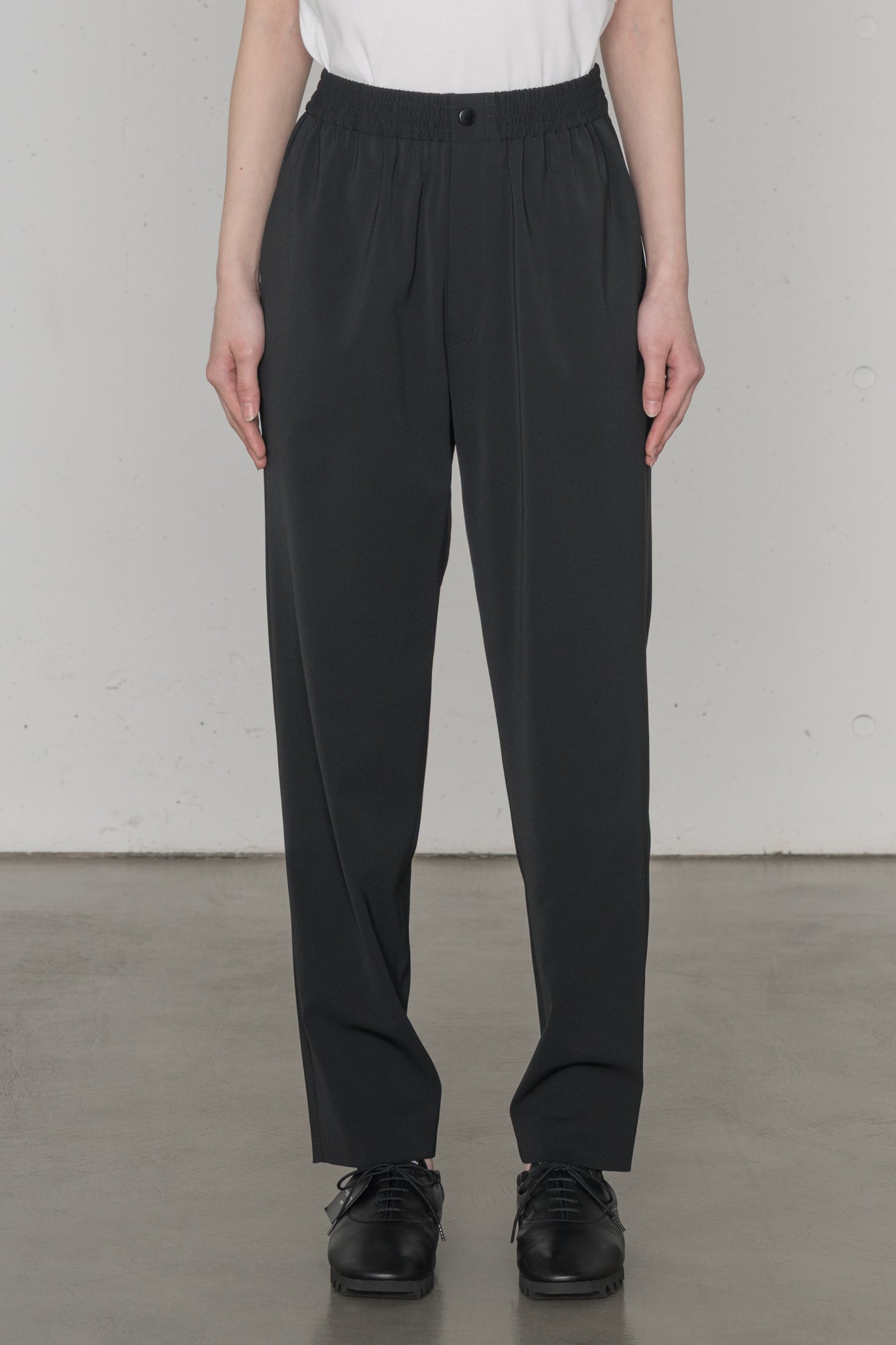 STRETCH TAPERED PANTS – HYKE ONLINE STORE