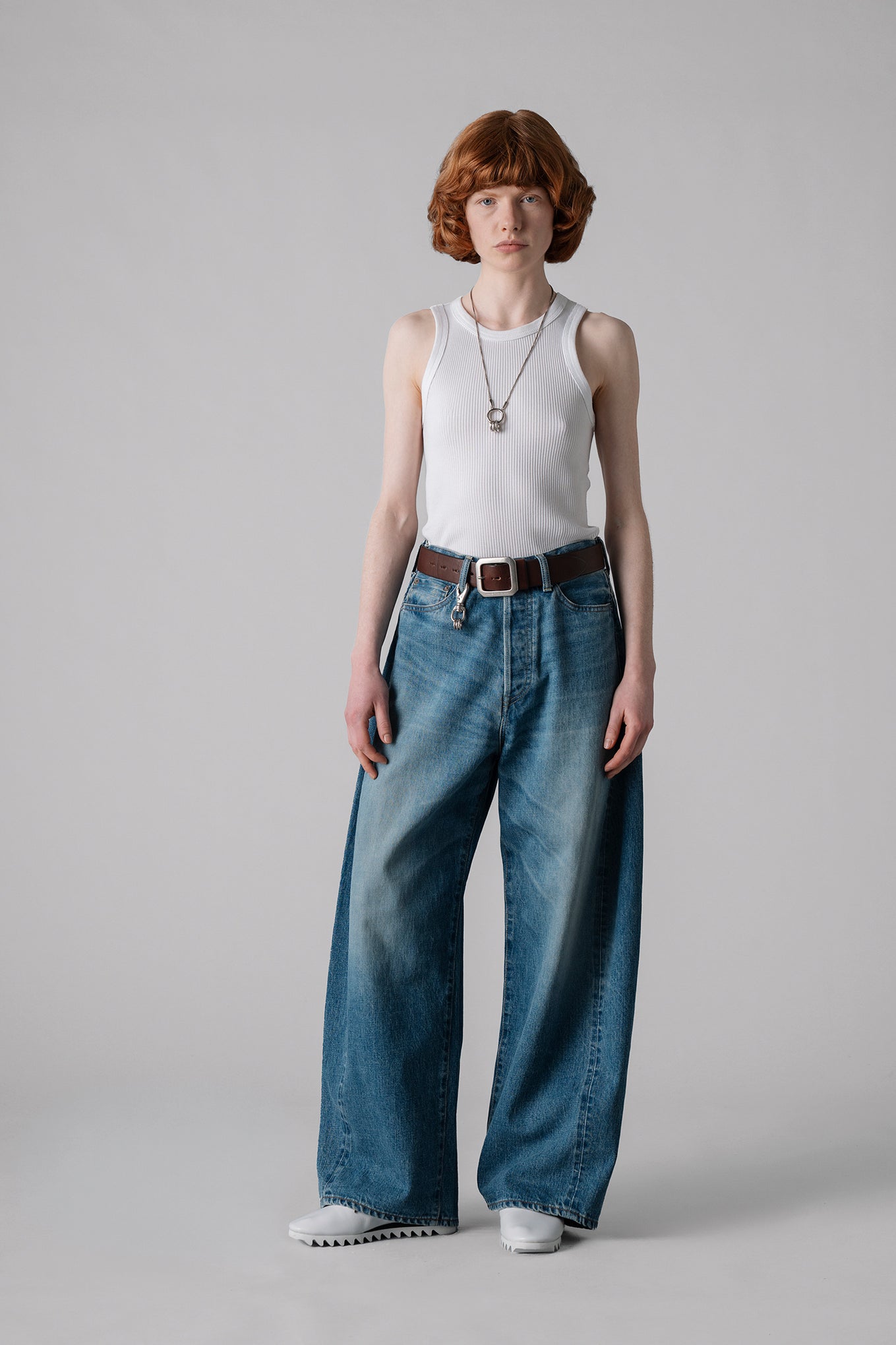 HYKE BARREL-LEG DENIM JEANS サイズ1 BARREL-LEG DENIM JEANS – HYKE ONLINE STORE