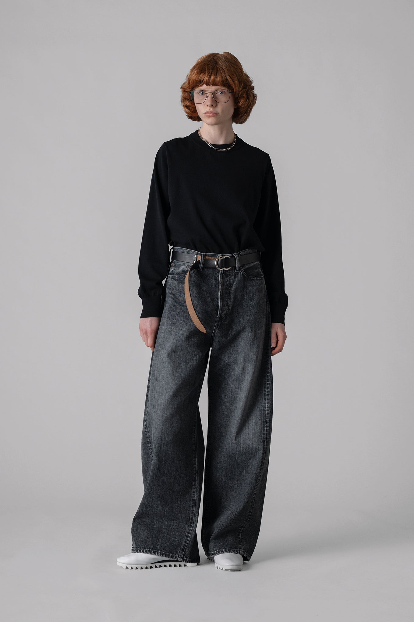 BARREL-LEG DENIM JEANS – HYKE ONLINE STORE