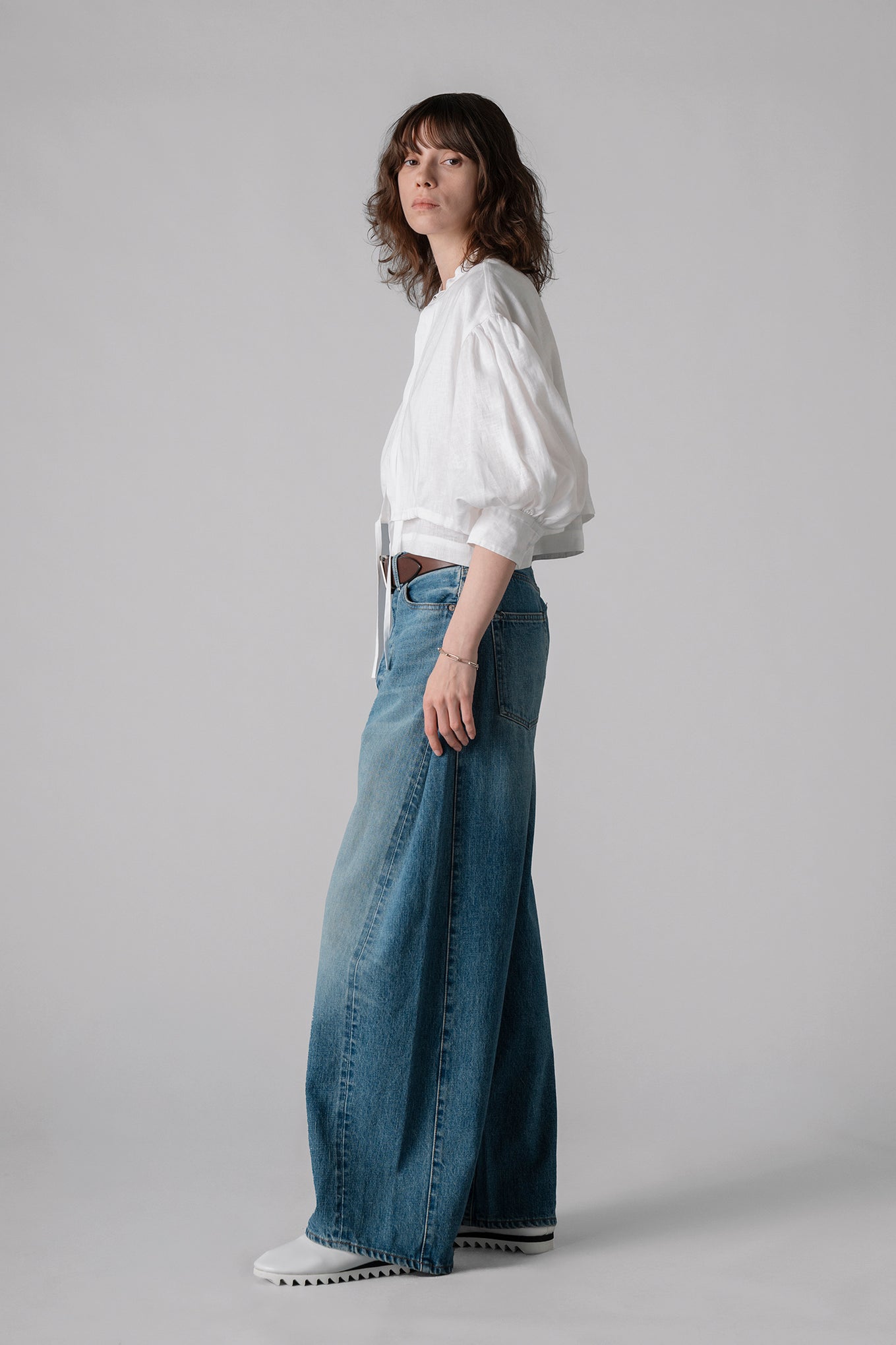 LINEN BALLOON SLEEVE BLOUSE