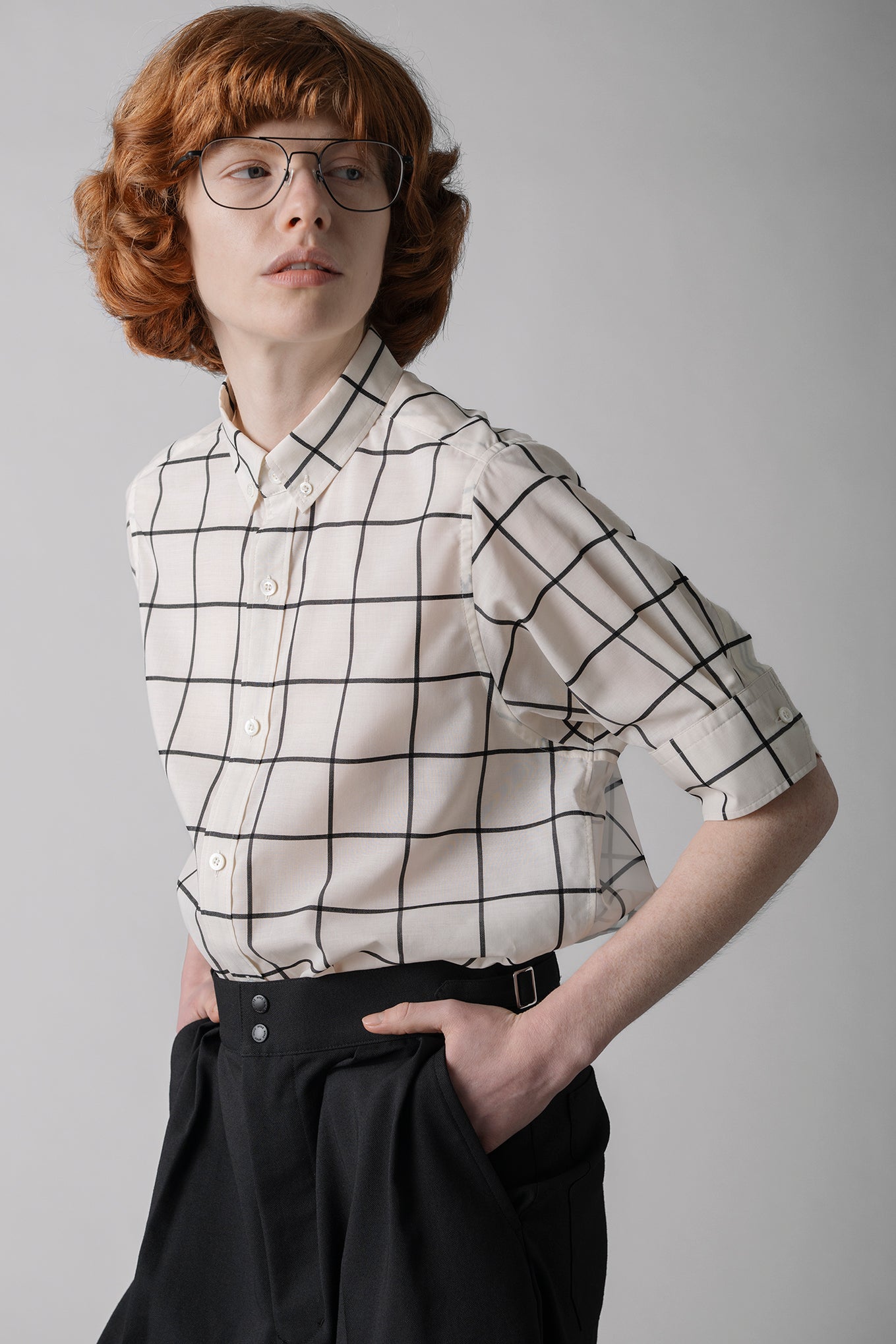 SHEER BACK WINDOWPANE SHORT-SLV BLOUSE – HYKE ONLINE STORE