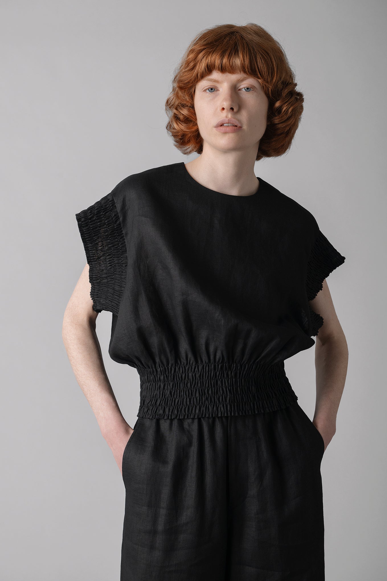 LINEN SHIRRED BLOUSE