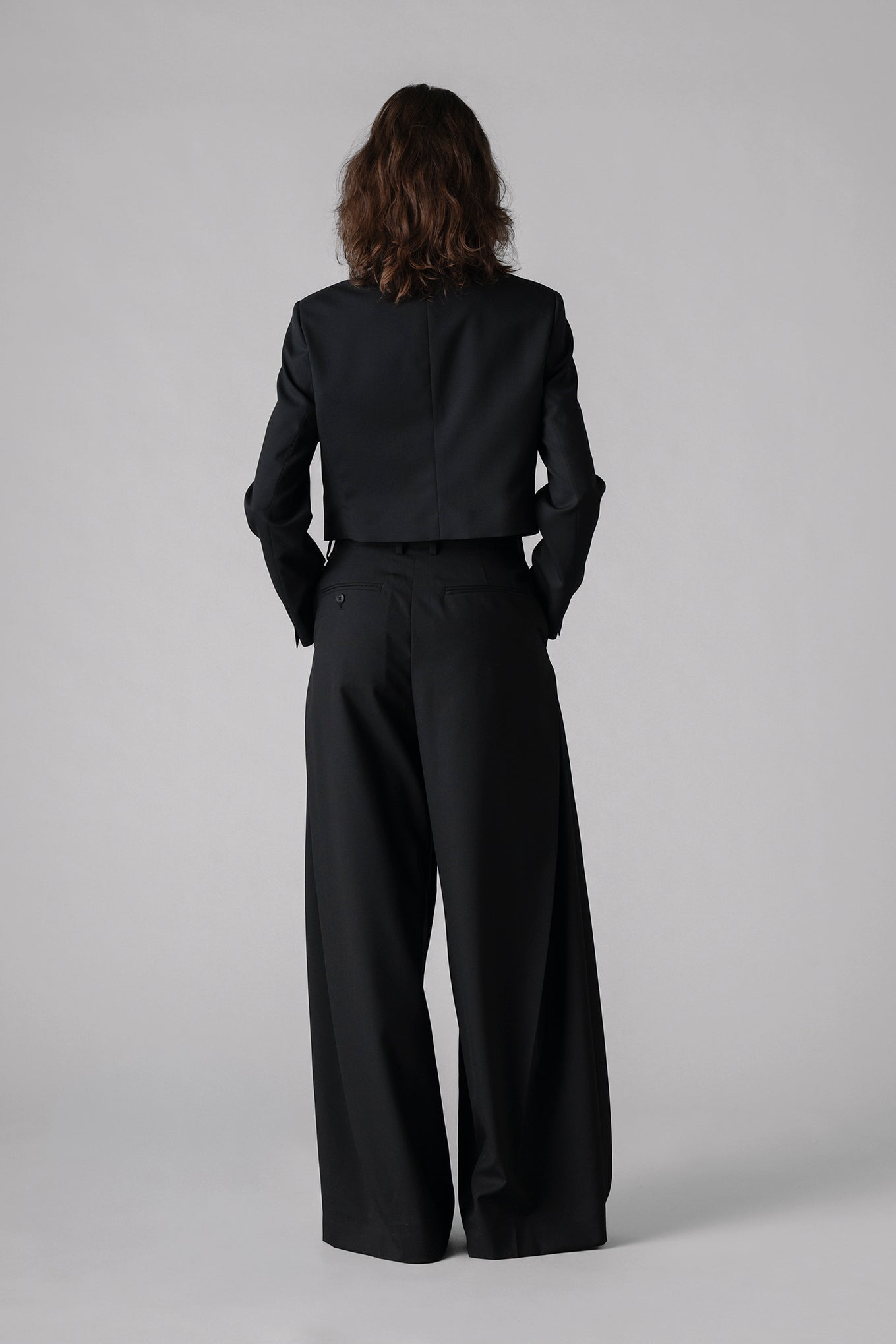 WOOL DOUBLE-BREASTED CROPPED BLAZER