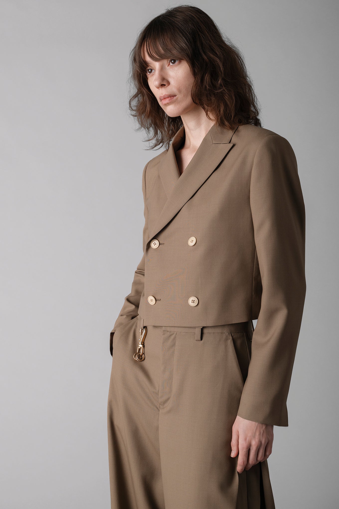 WOOL DOUBLE-BREASTED CROPPED BLAZER